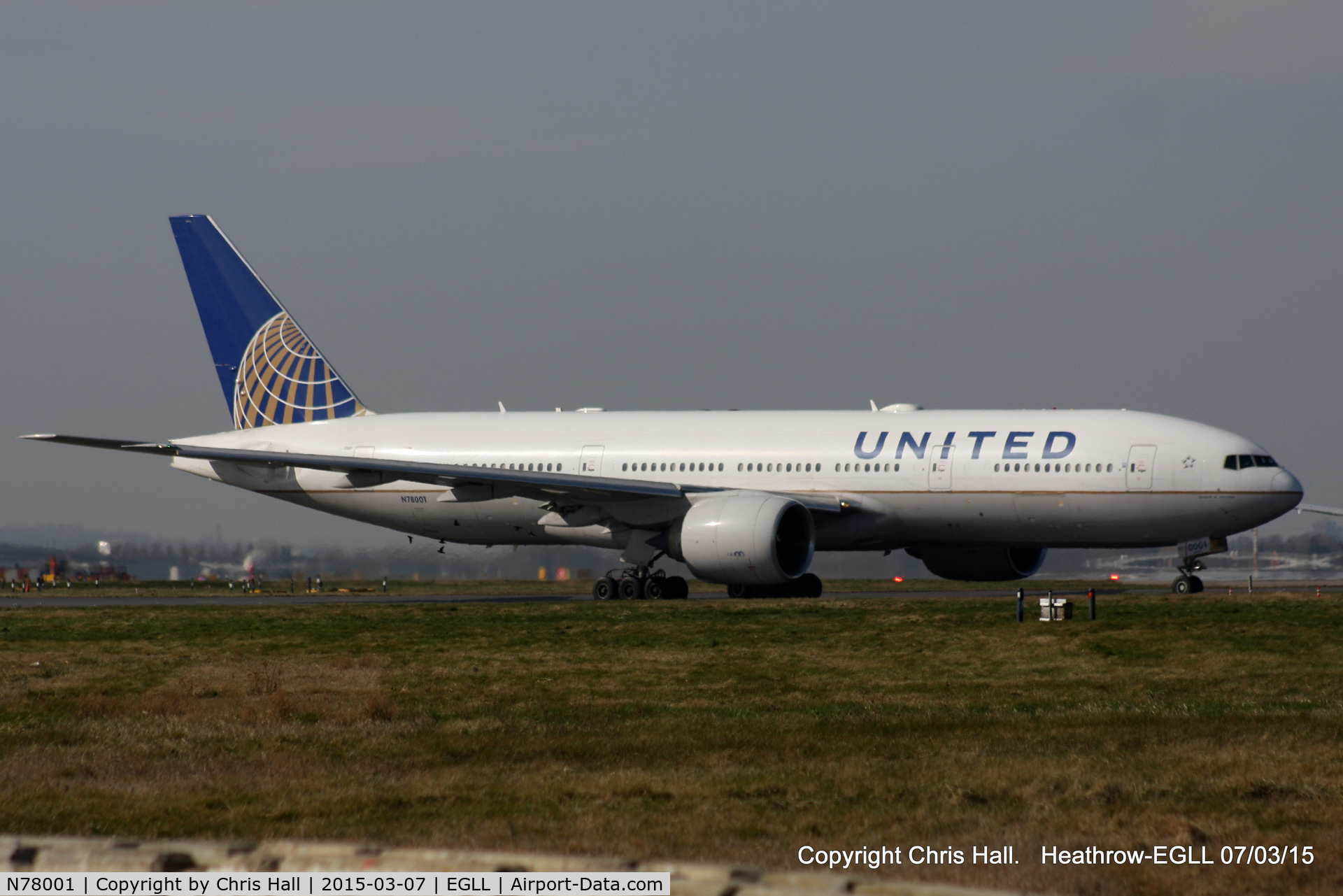 N78001, 1998 Boeing 777-224 C/N 27577, United