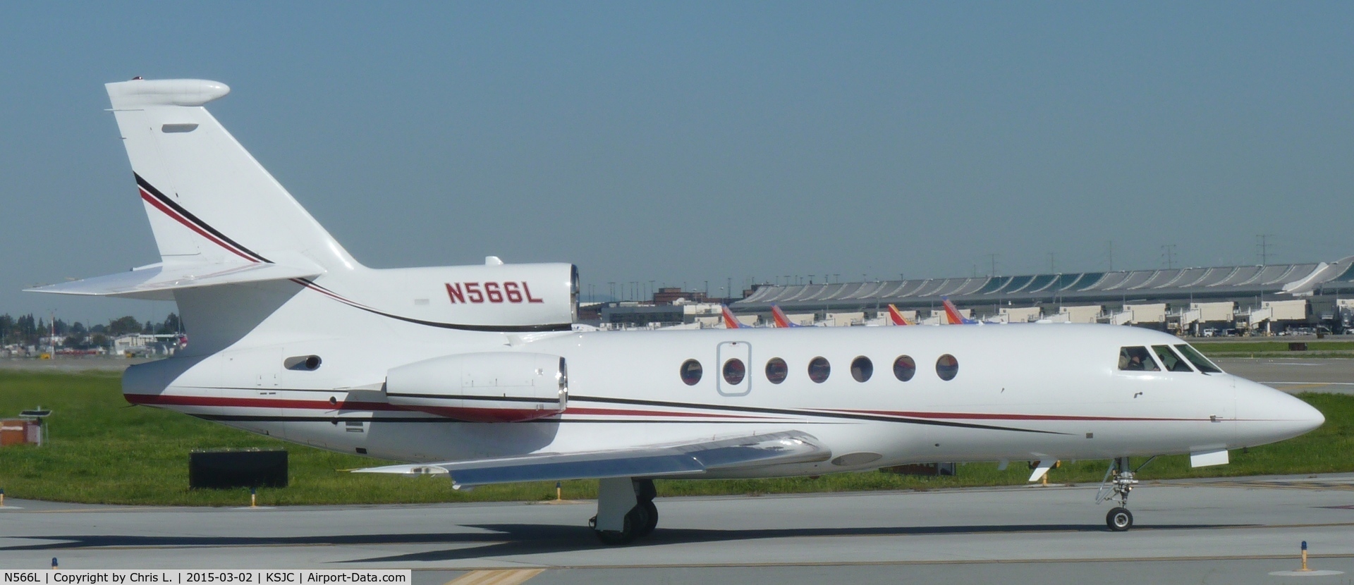 N566L, 1989 Dassault Falcon 50 C/N 196, A Falcon 50 holding short of 30L at San Jose International Airport.