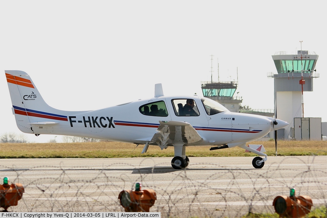 F-HKCX, 2012 Cirrus SR20 C/N 2215, Cirrus SR-20, Cassidian Aviation Training Services, Linning up prior take off rwy 23, Lanvéoc-Poulmic Naval Air Base (LFRL)