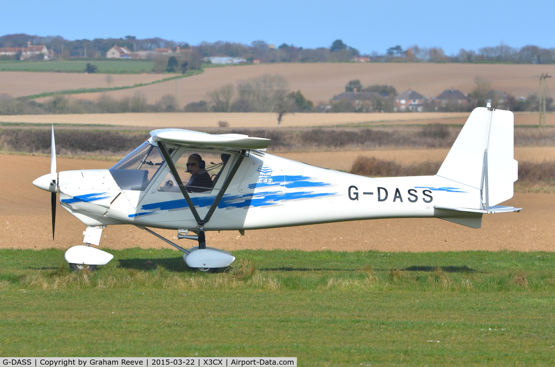 G-DASS, 2005 Comco Ikarus C42 FB100 C/N 0509-6758, About to depart from Northrepps.