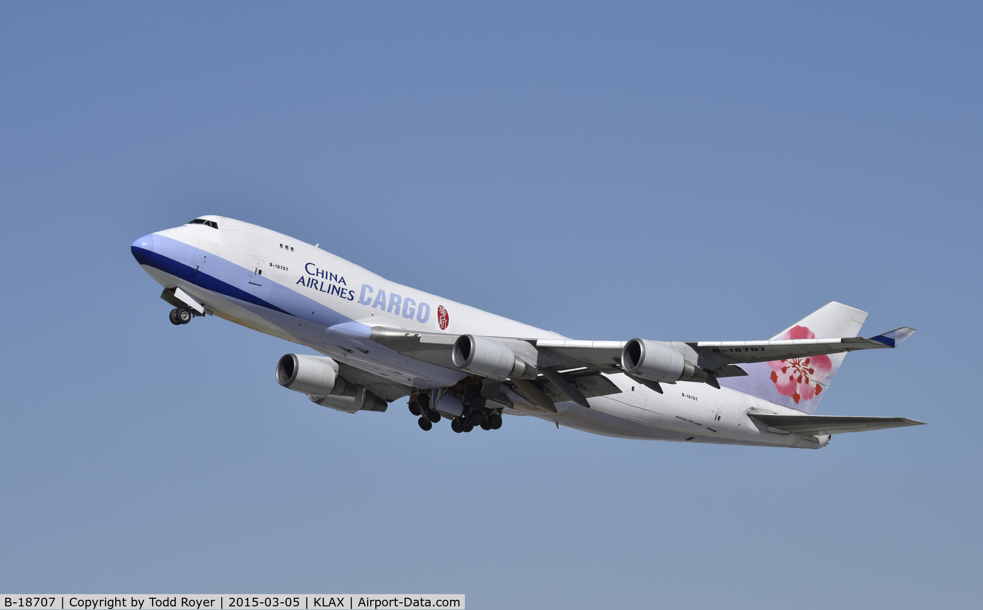 B-18707, 2001 Boeing 747-409F/SCD C/N 30764, Departing LAX on 25R