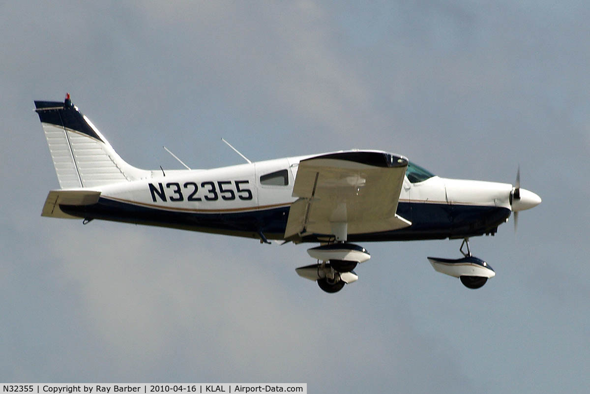 N32355, 1974 Piper PA-28-180 Cherokee C/N 28-7505053, Piper PA-28-180 Cherokee [28-7505053] Lakeland-Linder~N 16/04/2010