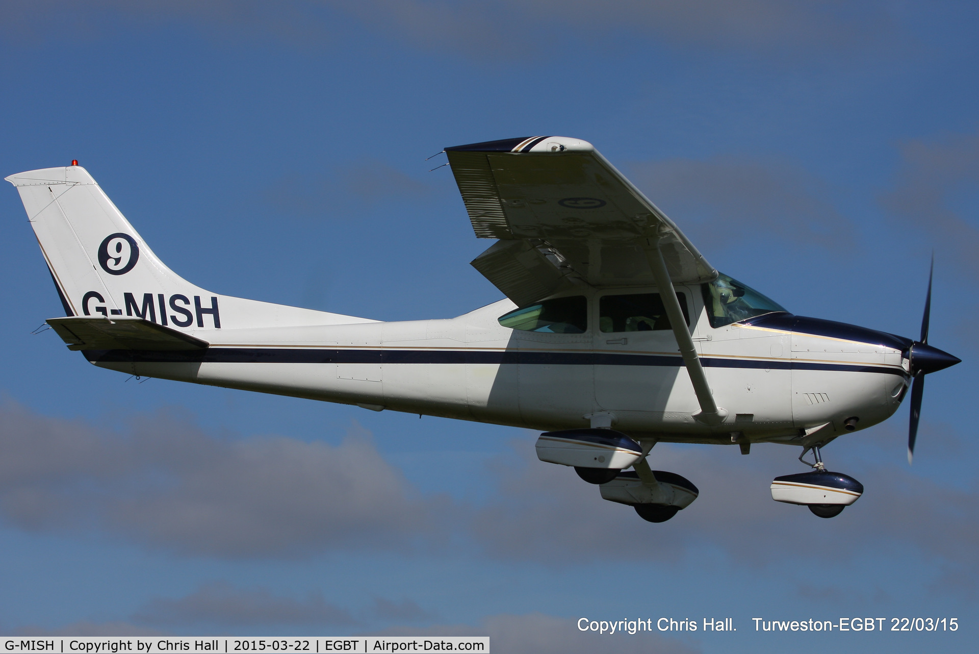 G-MISH, 1981 Cessna 182R Skylane C/N 182-67888, at the Vintage Aircraft Club spring rally