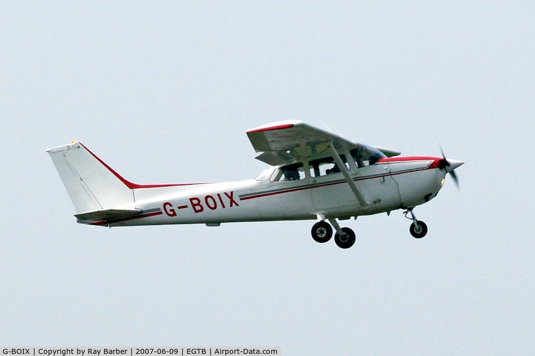G-BOIX, 1979 Cessna 172N C/N 172-71206, Cessna 172N Skyhawk [172-71206] Booker~G 09/06/2007