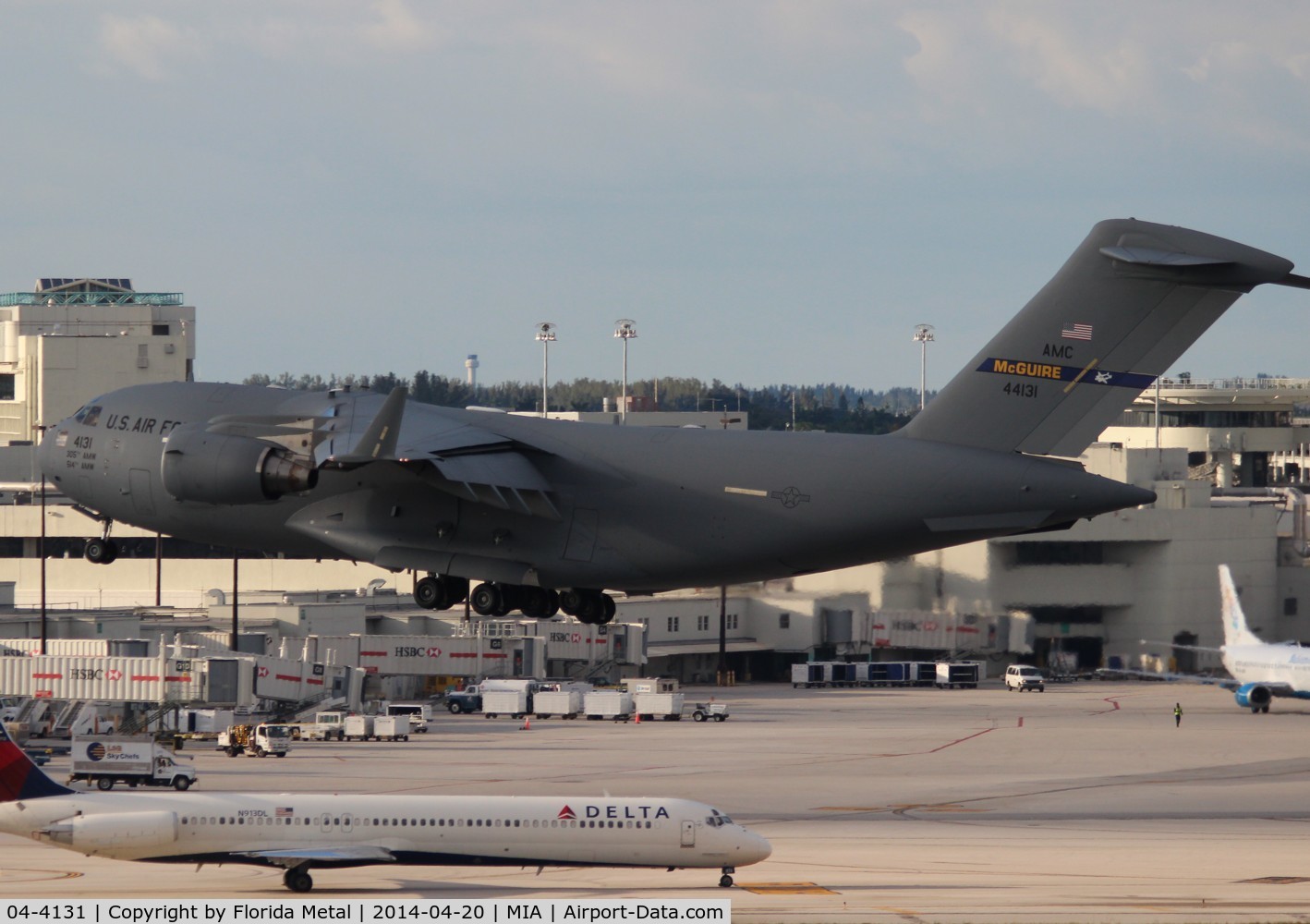 04-4131, 2004 Boeing C-17A Globemaster III C/N P-131, C-17 picking up Joe Biden's motorcade in Miami.  Made a rare landing on Rwy 30 due to the north side of the airport being closed for Departure of Air Force 2