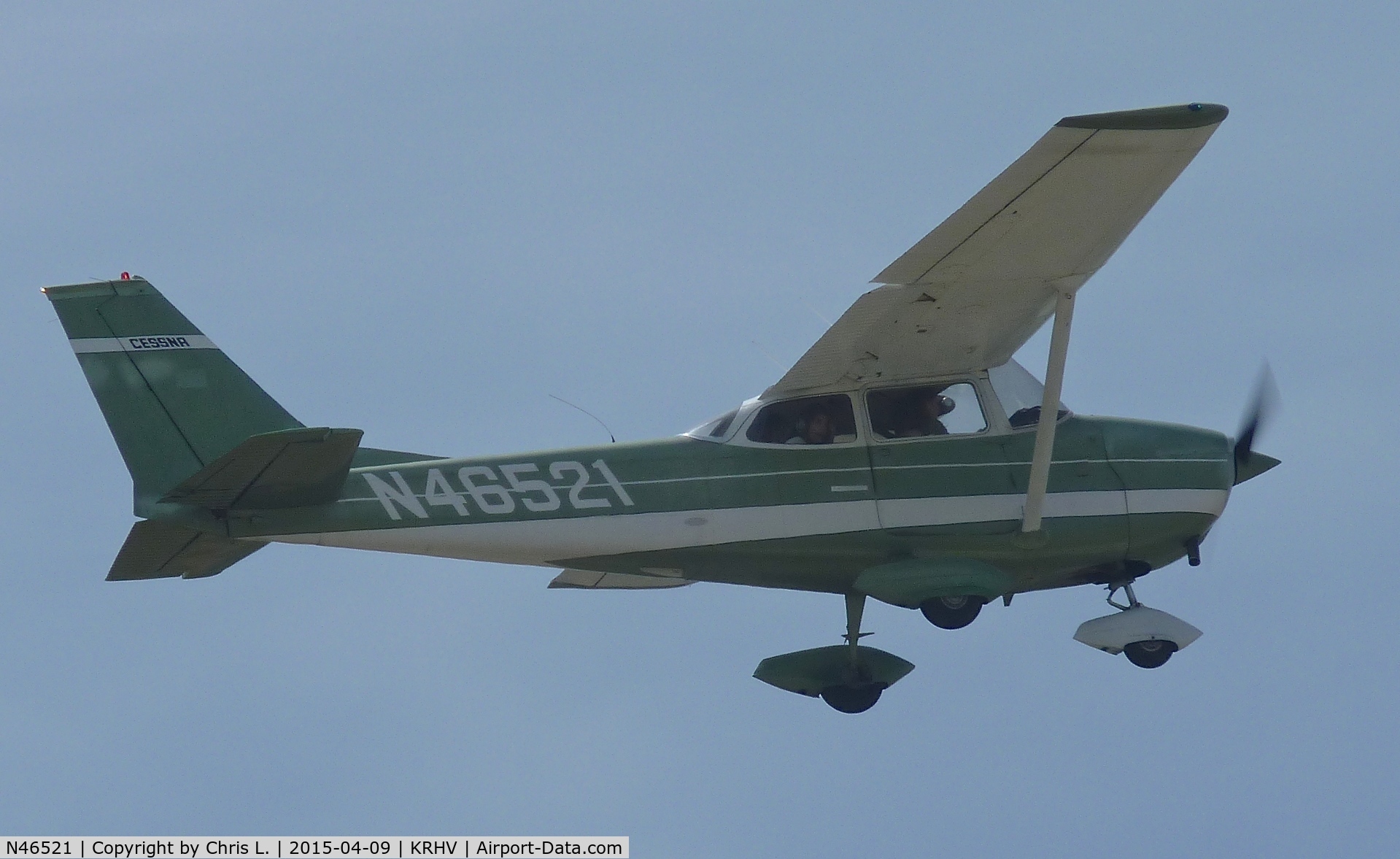 N46521, 1968 Cessna 172K Skyhawk C/N 17257322, A local 1968 Cessna 172K taking off on runway 31R.