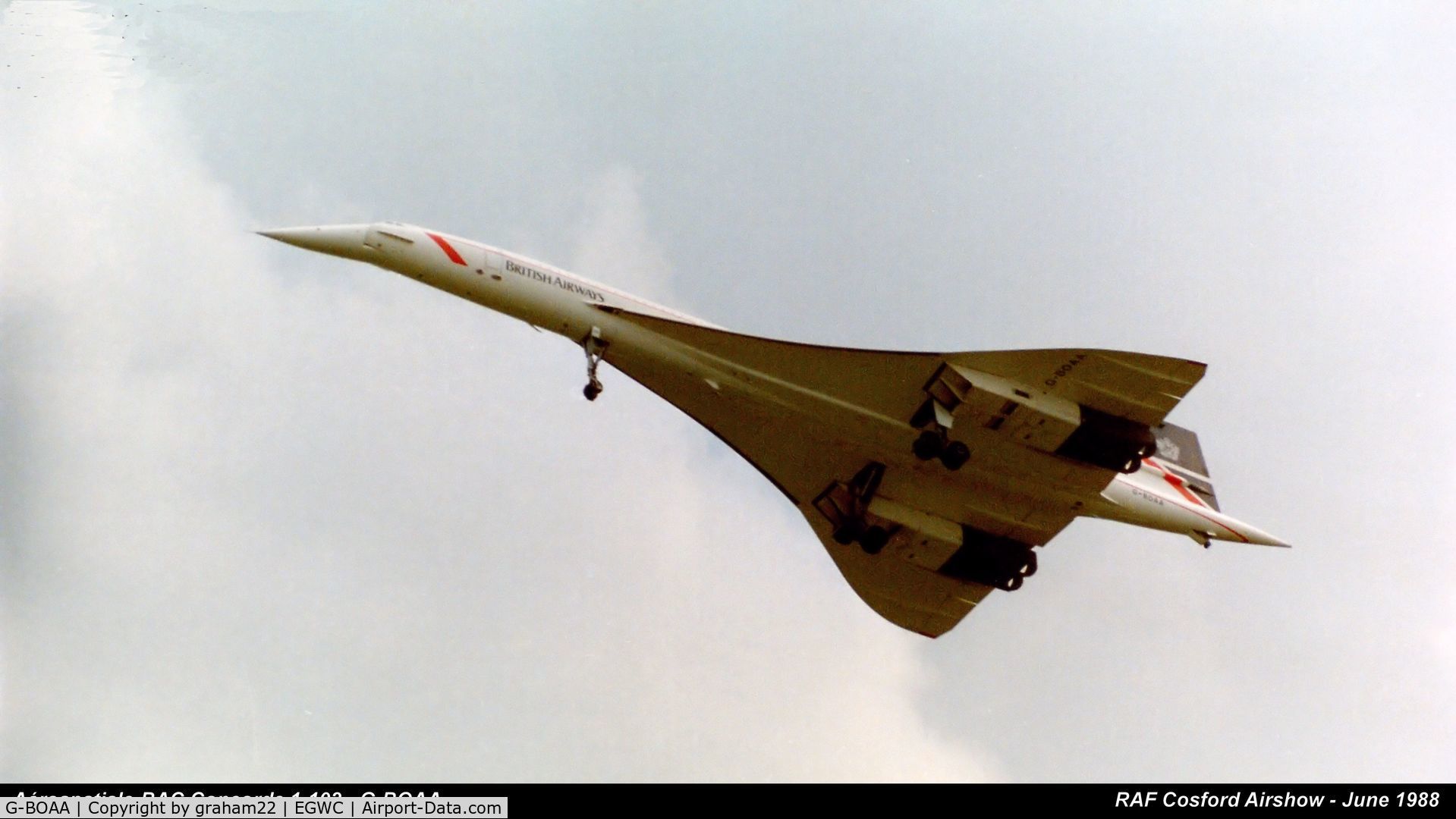 G-BOAA, 1974 Aerospatiale-BAC Concorde 1-102 C/N 100-006, Flypast at RAF Cosford Airshow