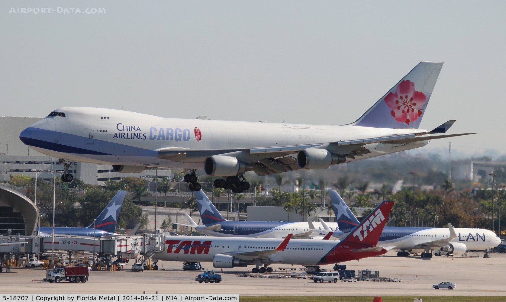 B-18707, 2001 Boeing 747-409F/SCD C/N 30764, China Airlines Cargo