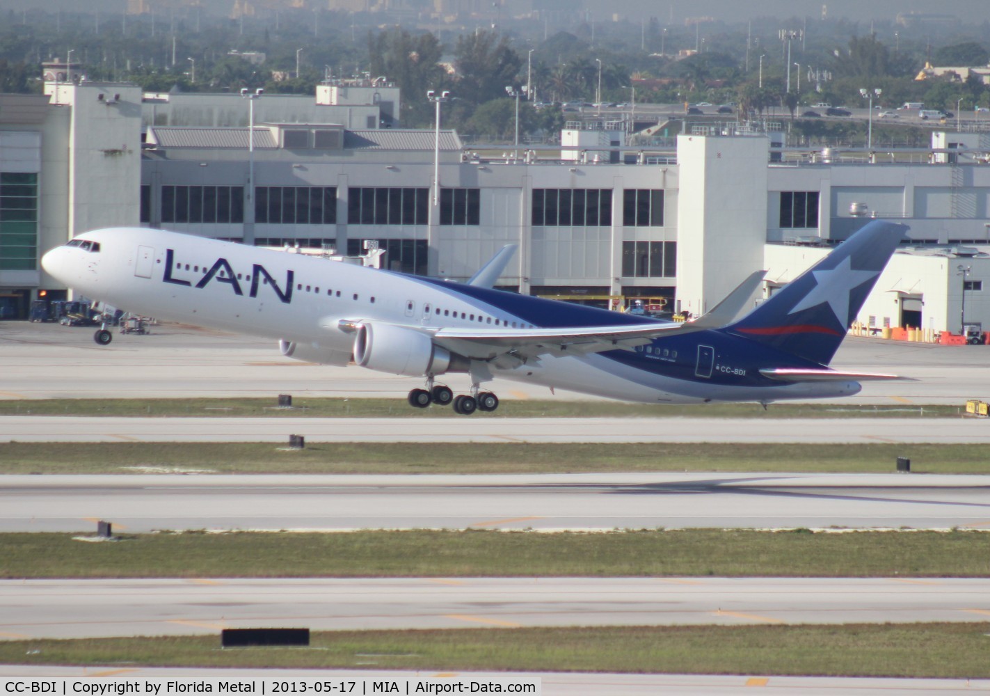 CC-BDI, 2012 Boeing 767-316/ER C/N 40593, LAN 767-300