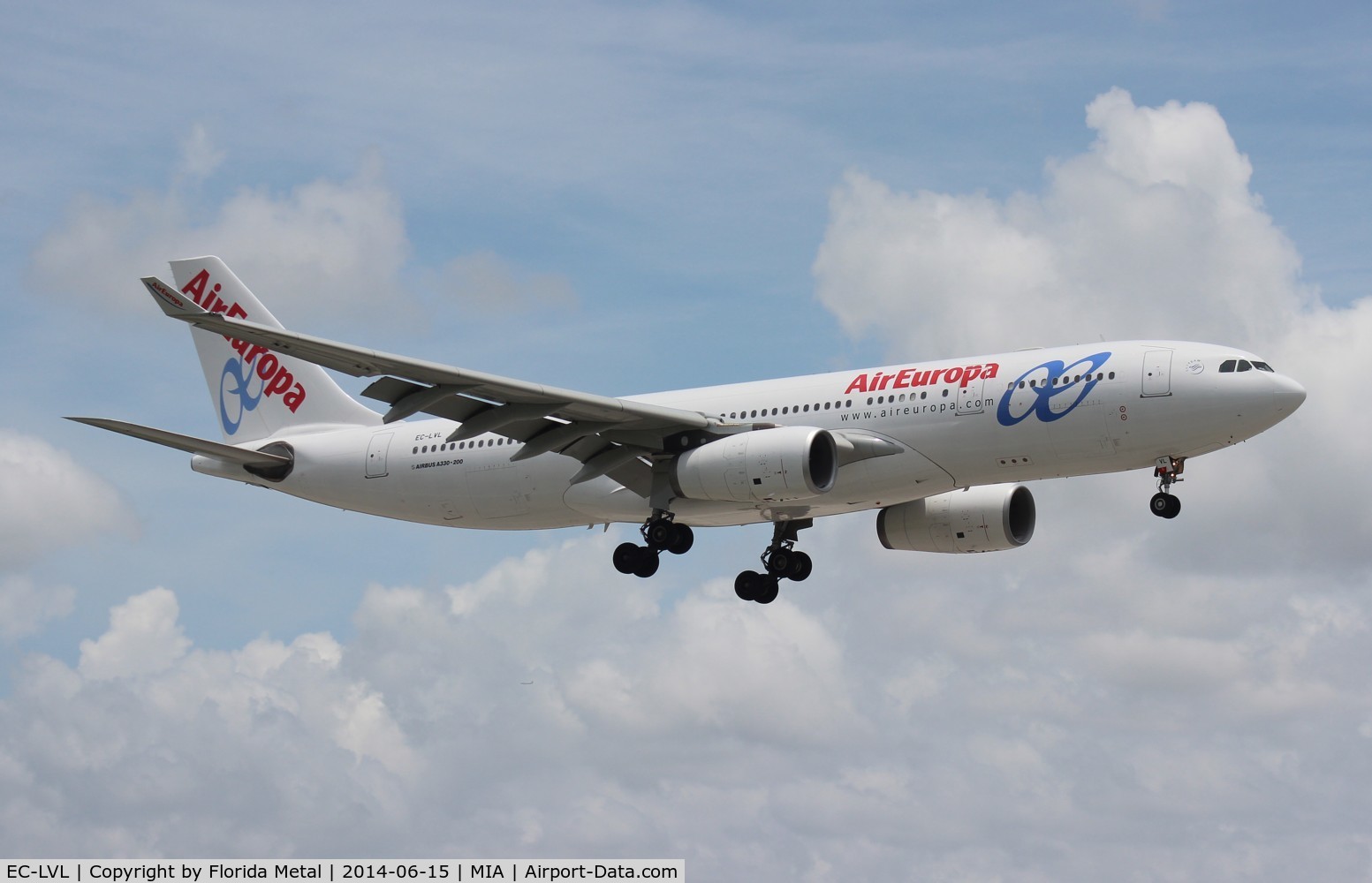 EC-LVL, 2002 Airbus A330-243 C/N 461, Air Europa