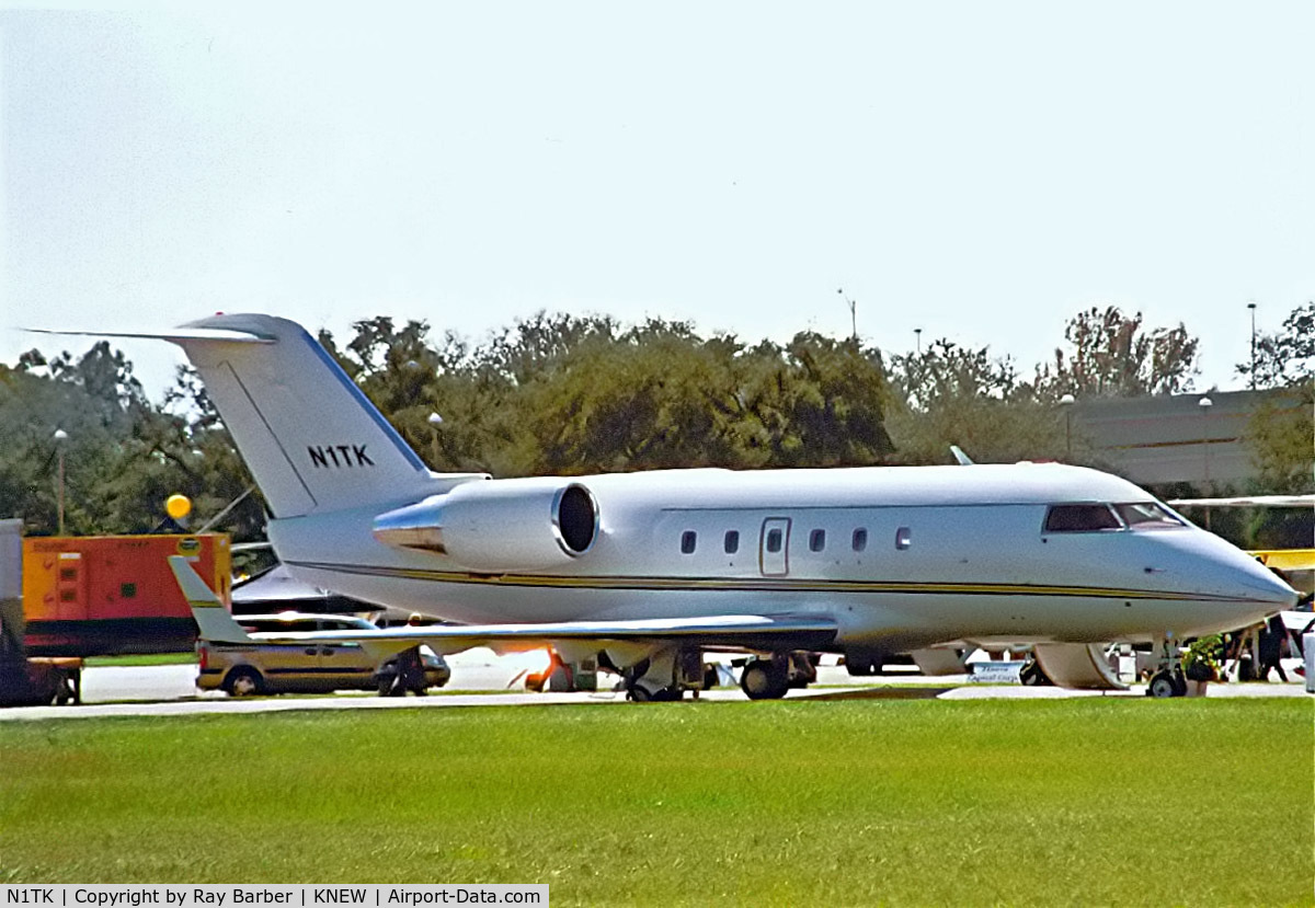 N1TK, 1988 Canadair Challenger 601-3A (CL-600-2B16) C/N 5025, Canadair CL.601-3A Challenger [5025] New Orleans-Lakefront~N 11/10/2000