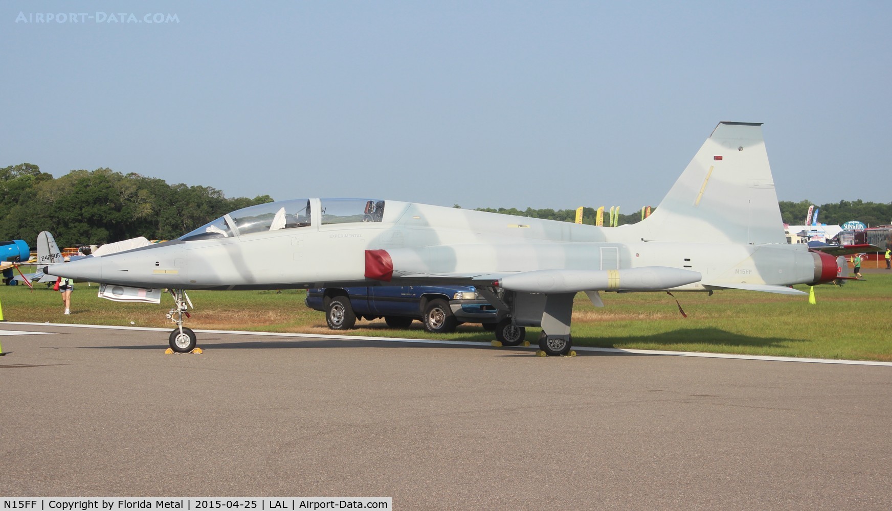 N15FF, Canadair CF-5D C/N 2033, This is actually a 2 seater F-5 rather than an T-38