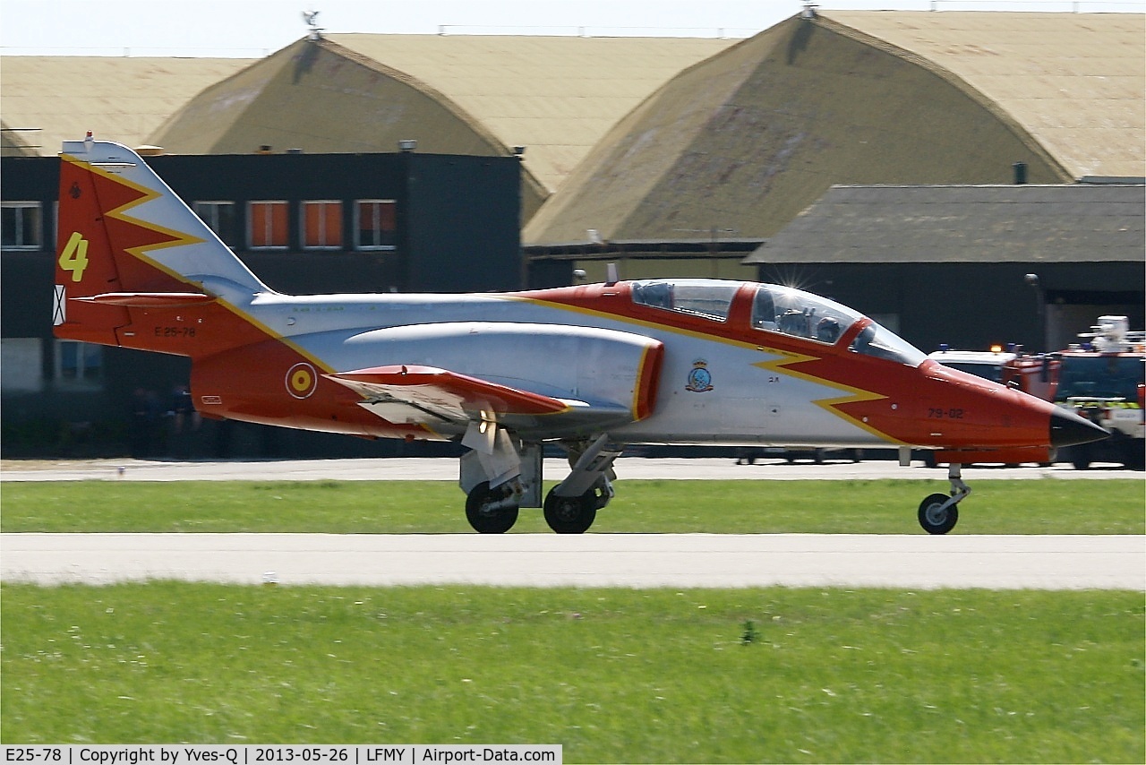 E25-78, CASA C-101EB Aviojet C/N EB01-78-086, Spanish Air Force CASA C-101EB Aviojet (79-22), Patrulla Aguila Aerobatic team, Take off rwy 34, Salon De Provence Air Base 701 (LFMY) Open day 2013