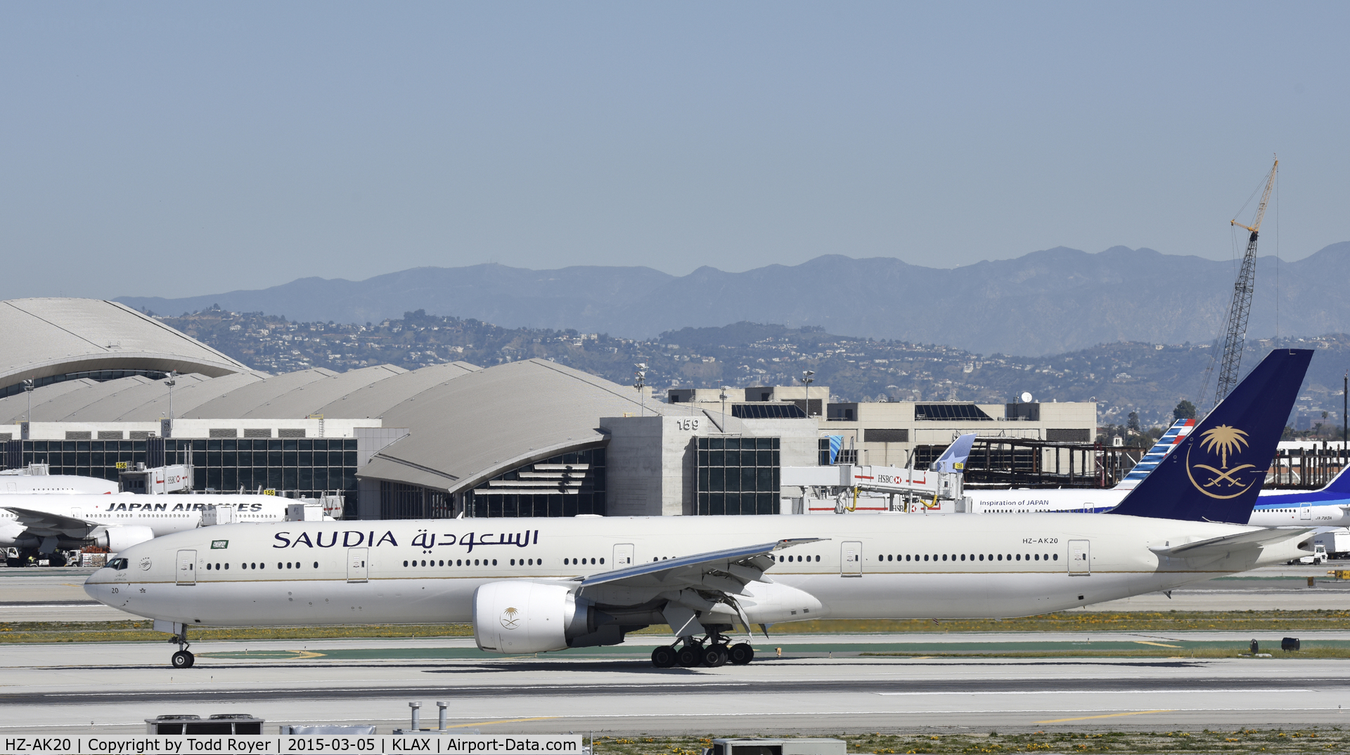 HZ-AK20, 2013 Boeing 777-368/ER C/N 41058, Taxiing to gate at LAX