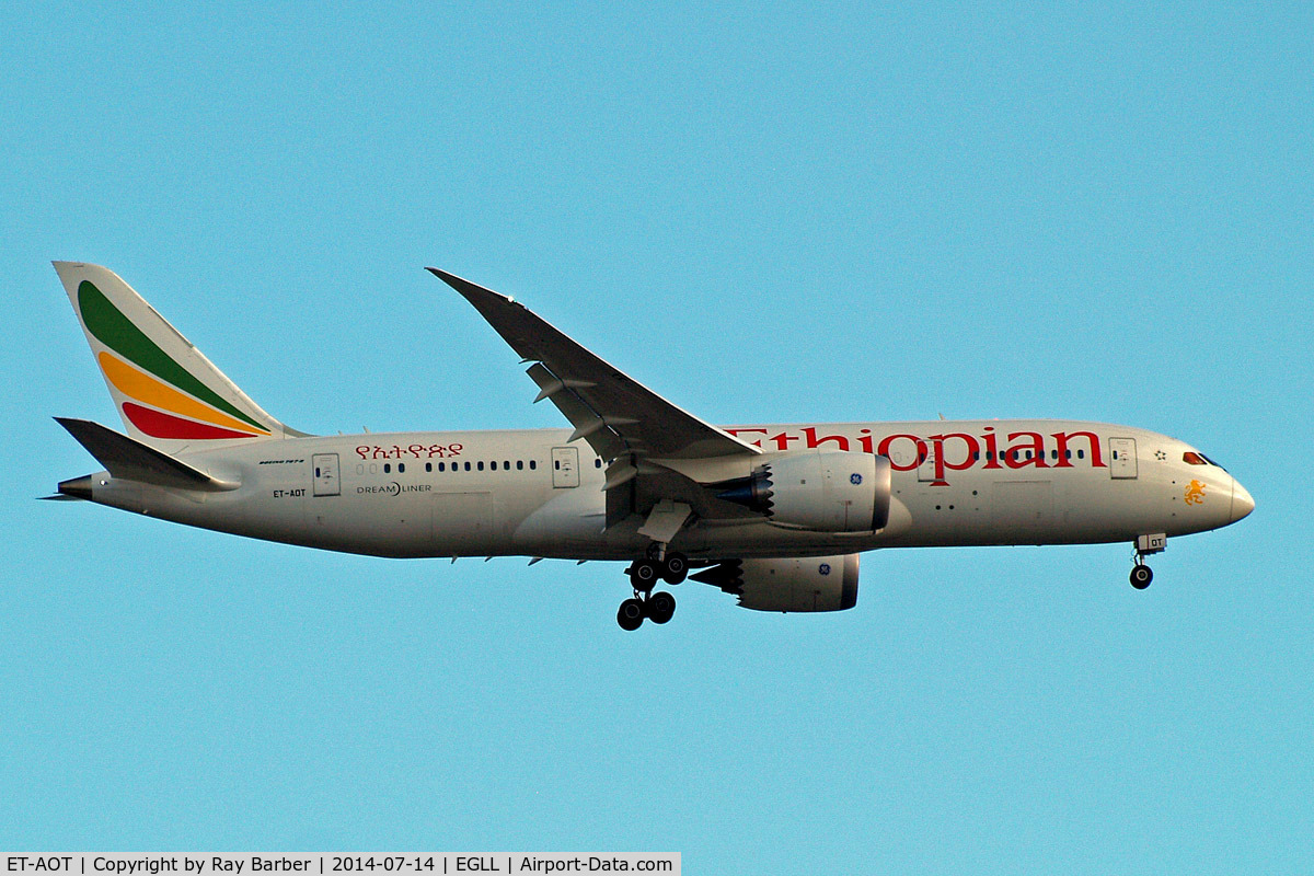 ET-AOT, 2014 Boeing 787-8 Dreamliner Dreamliner C/N 34748, Boeing 787-8 Dreamliner [34748] (Ethiopian Airlines) Home~G 14/07/2014. On approach 27L.