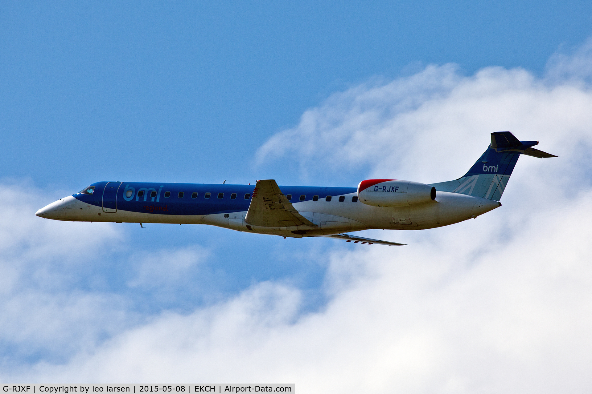 G-RJXF, 2000 Embraer EMB-145EP (ERJ-145EP) C/N 145280, Copenhagen Kastrup 8.5.15