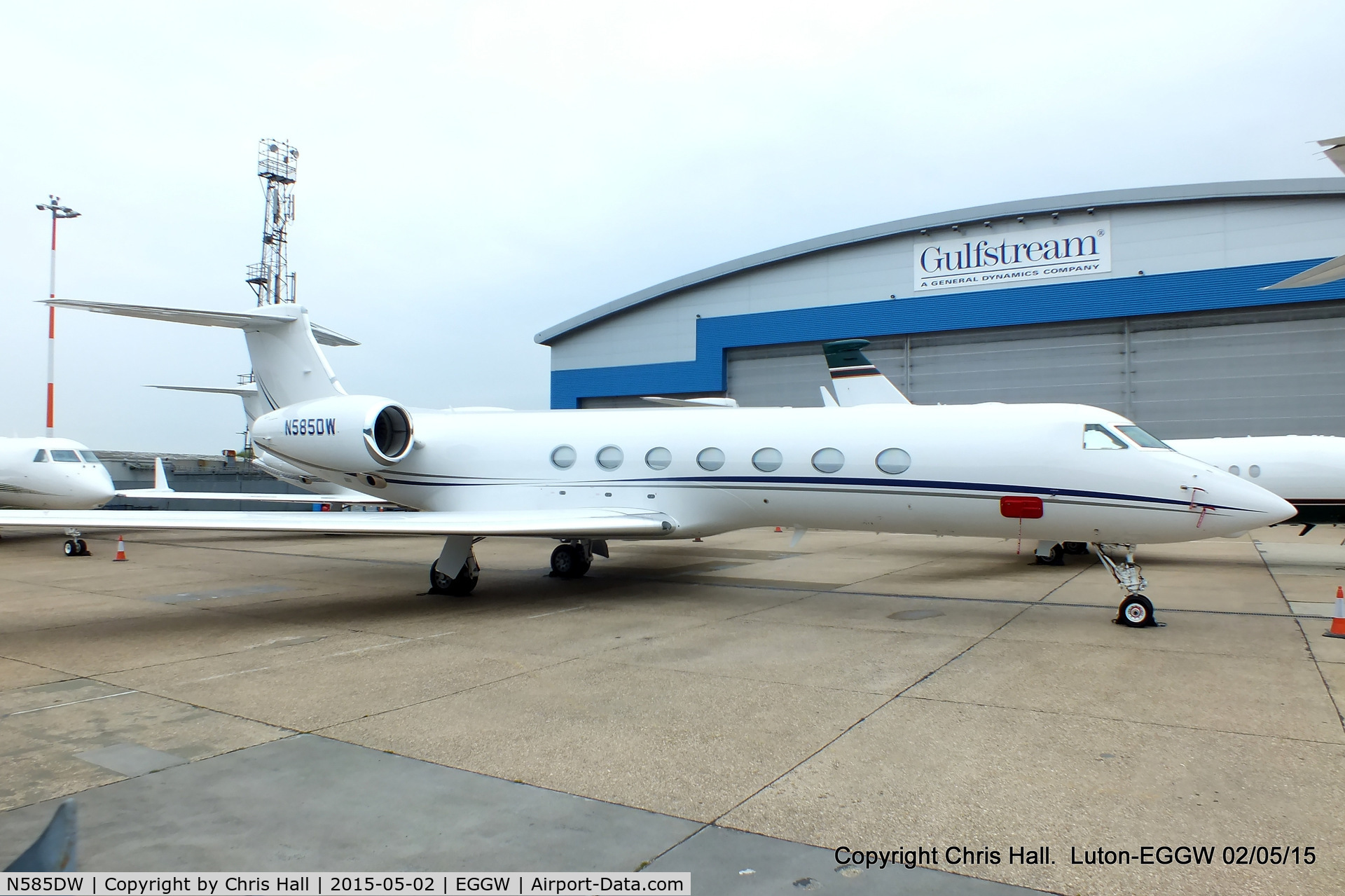 N585DW, 2014 Gulfstream Aerospace GV-SP (G550) C/N 5485, parked at Luton