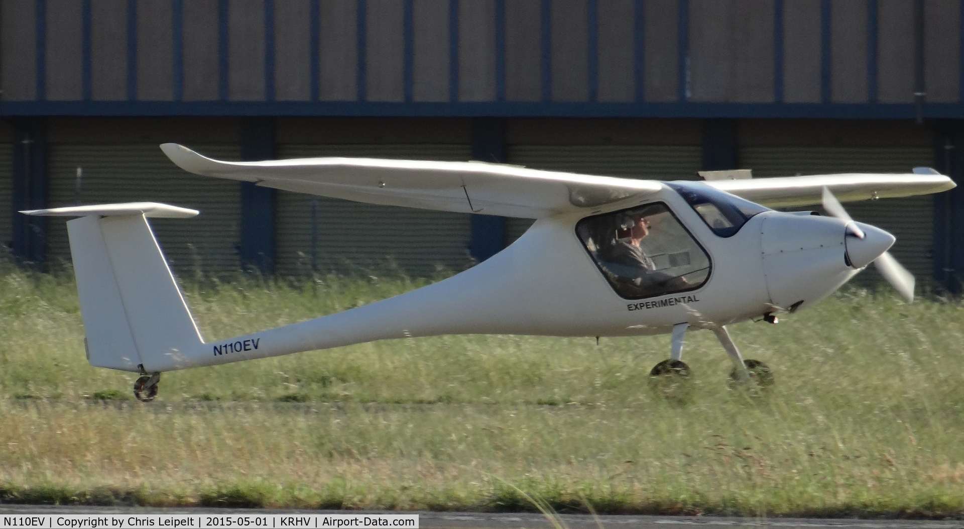 N110EV, Pipistrel Sinus 912 C/N 095, A local Pipistrel Sinus 912 landing at Reid Hillview Airport, San Jose, CA.