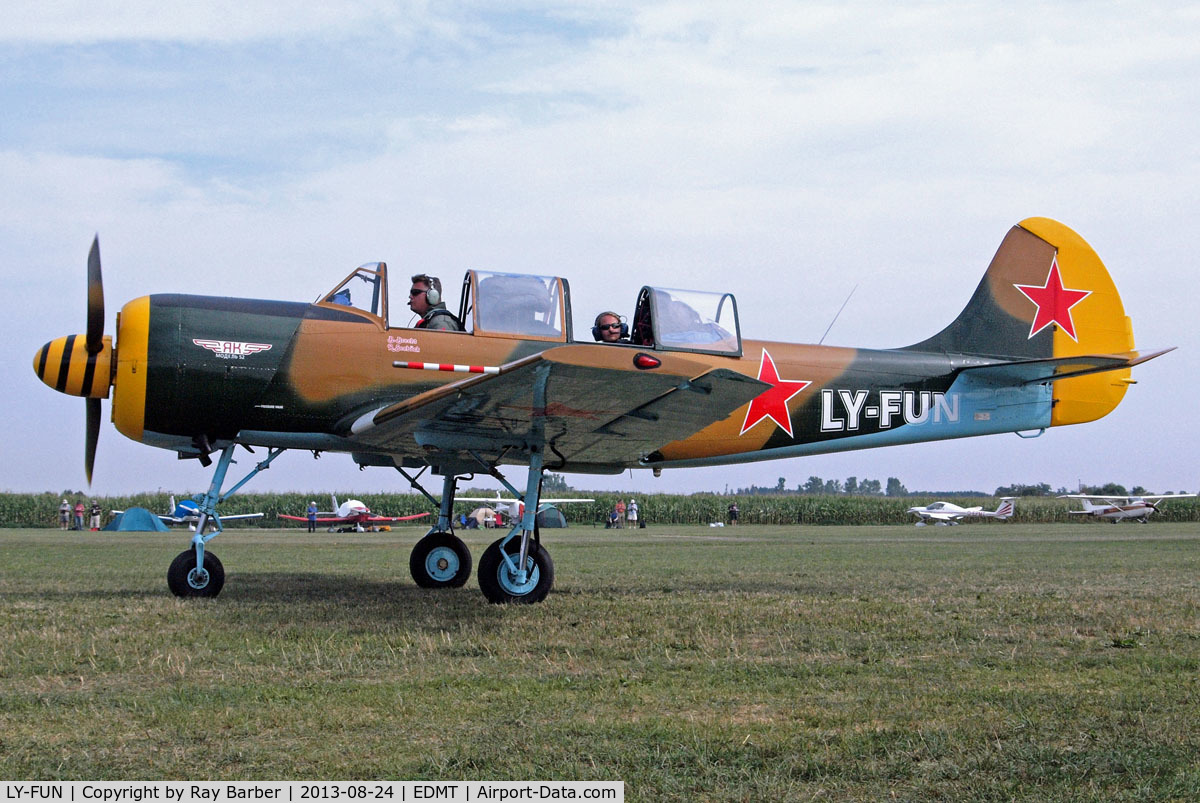 LY-FUN, 1986 Yakovlev Yak-52 C/N 867211, Yakovlev Yak-52 [867211] Tannheim~D 24/08/2013