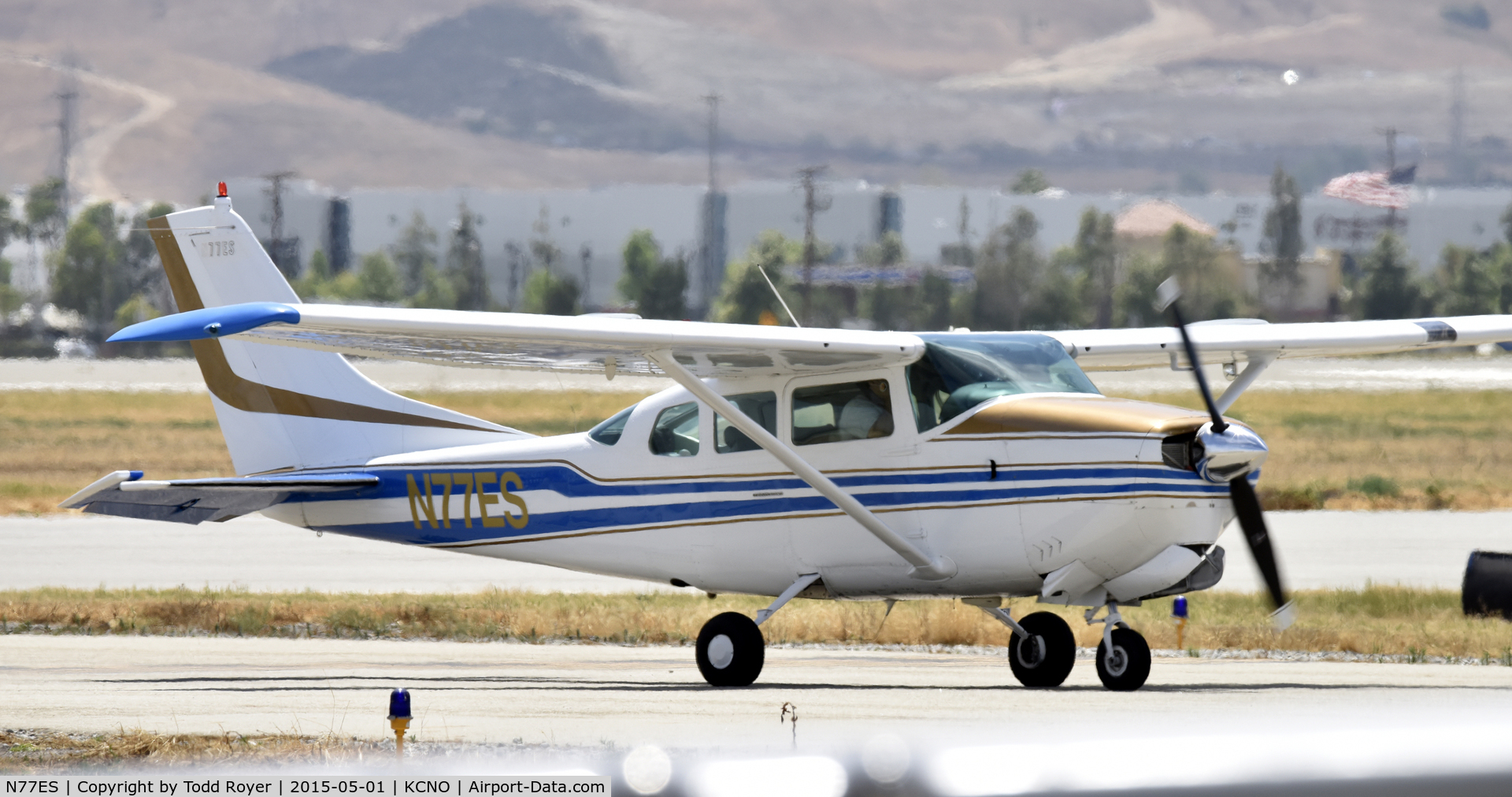 N77ES, 1964 Cessna 210D Centurion C/N 21058256, Taxiing to parking at Chino