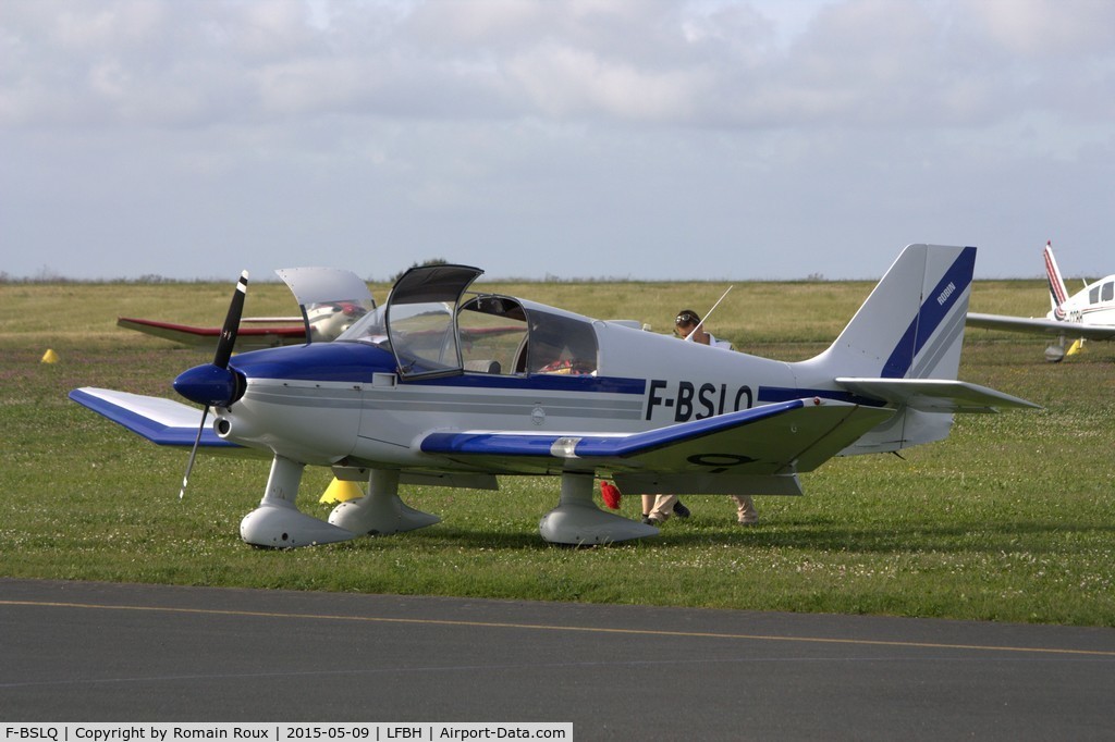 F-BSLQ, Robin DR-300-108 2+2 C/N 552, Parked