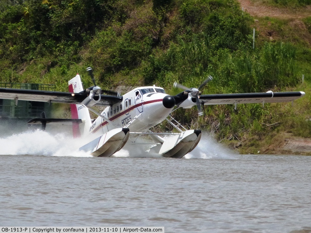 OB-1913-P, De Havilland Canada DHC-6-300 Twin Otter C/N 391, Taking off from the river near Iquitos