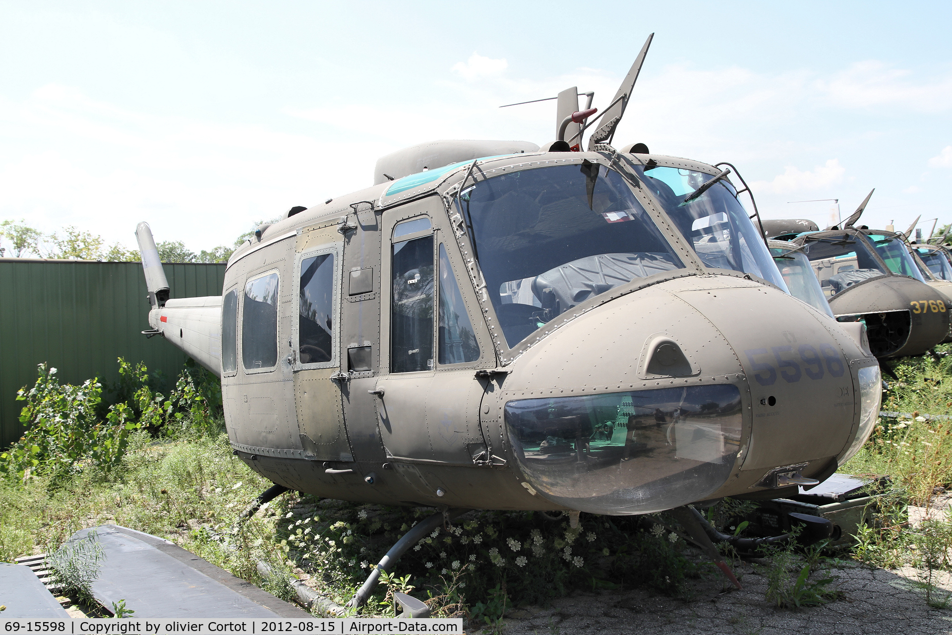 69-15598, 1969 Bell UH-1H Iroquois C/N 11886, Russel military museum