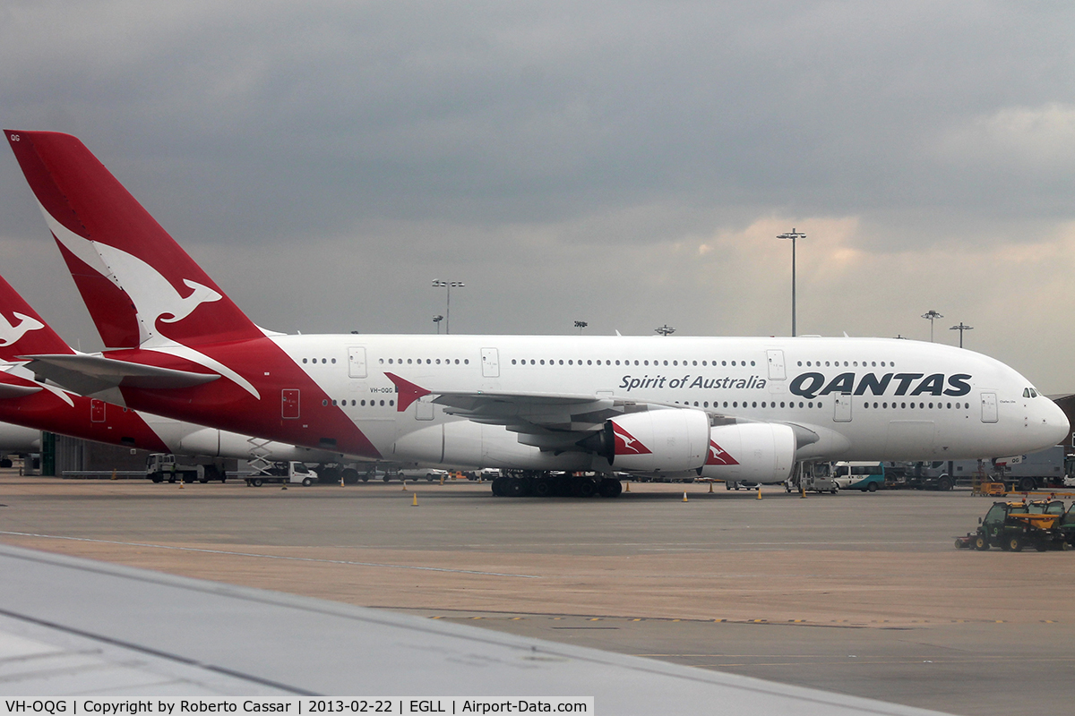 VH-OQG, 2009 Airbus A380-842 C/N 047, Heathrow