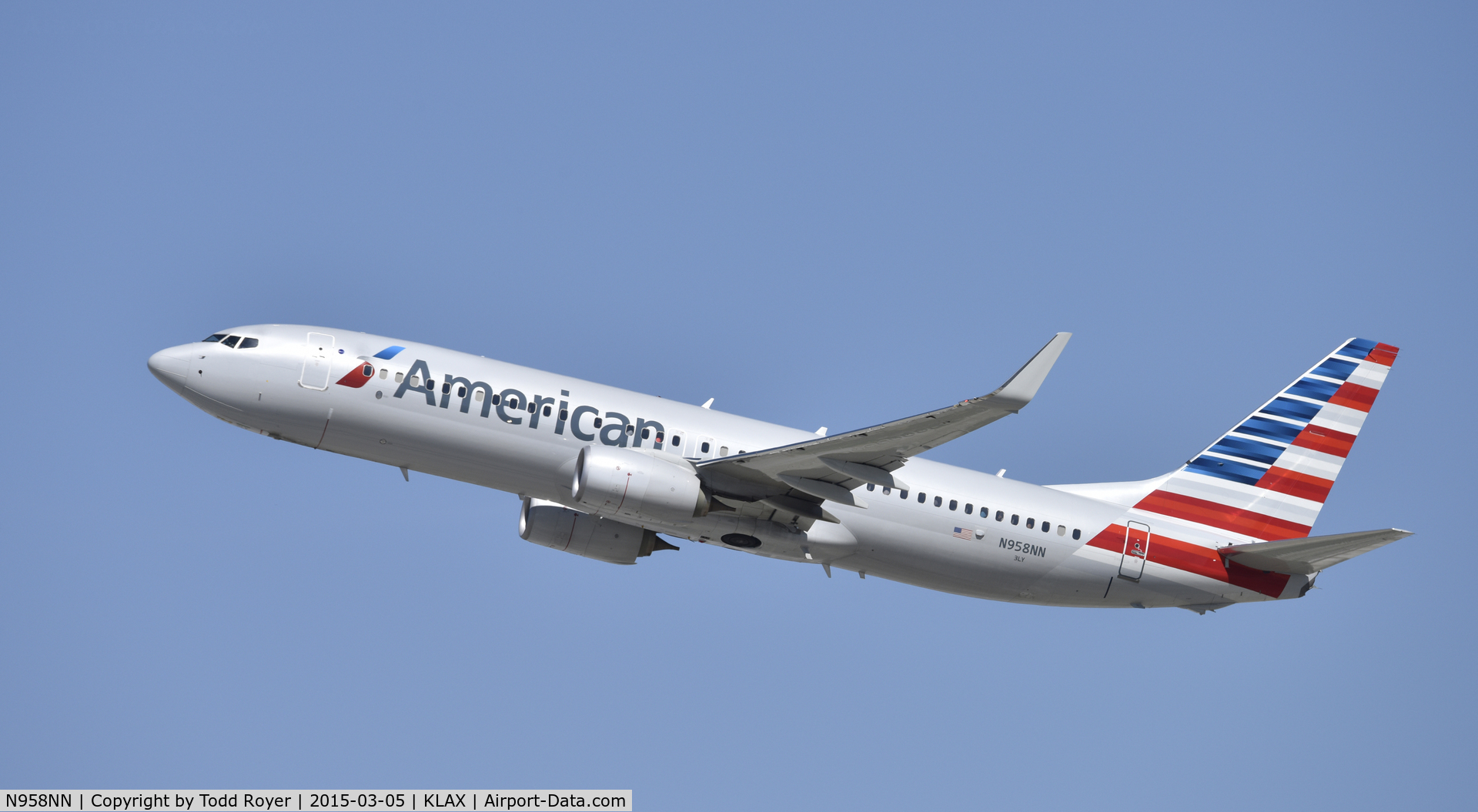 N958NN, 2014 Boeing 737-823 C/N 31203, Departing LAX
