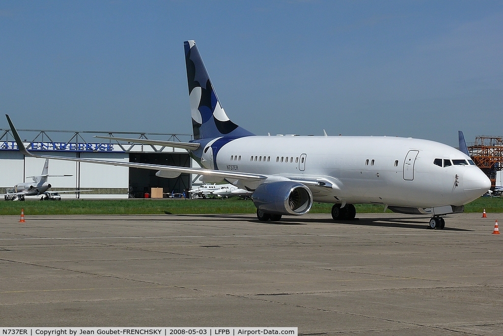 N737ER, 2000 Boeing 737-7CJ C/N 30754, Boetti Air