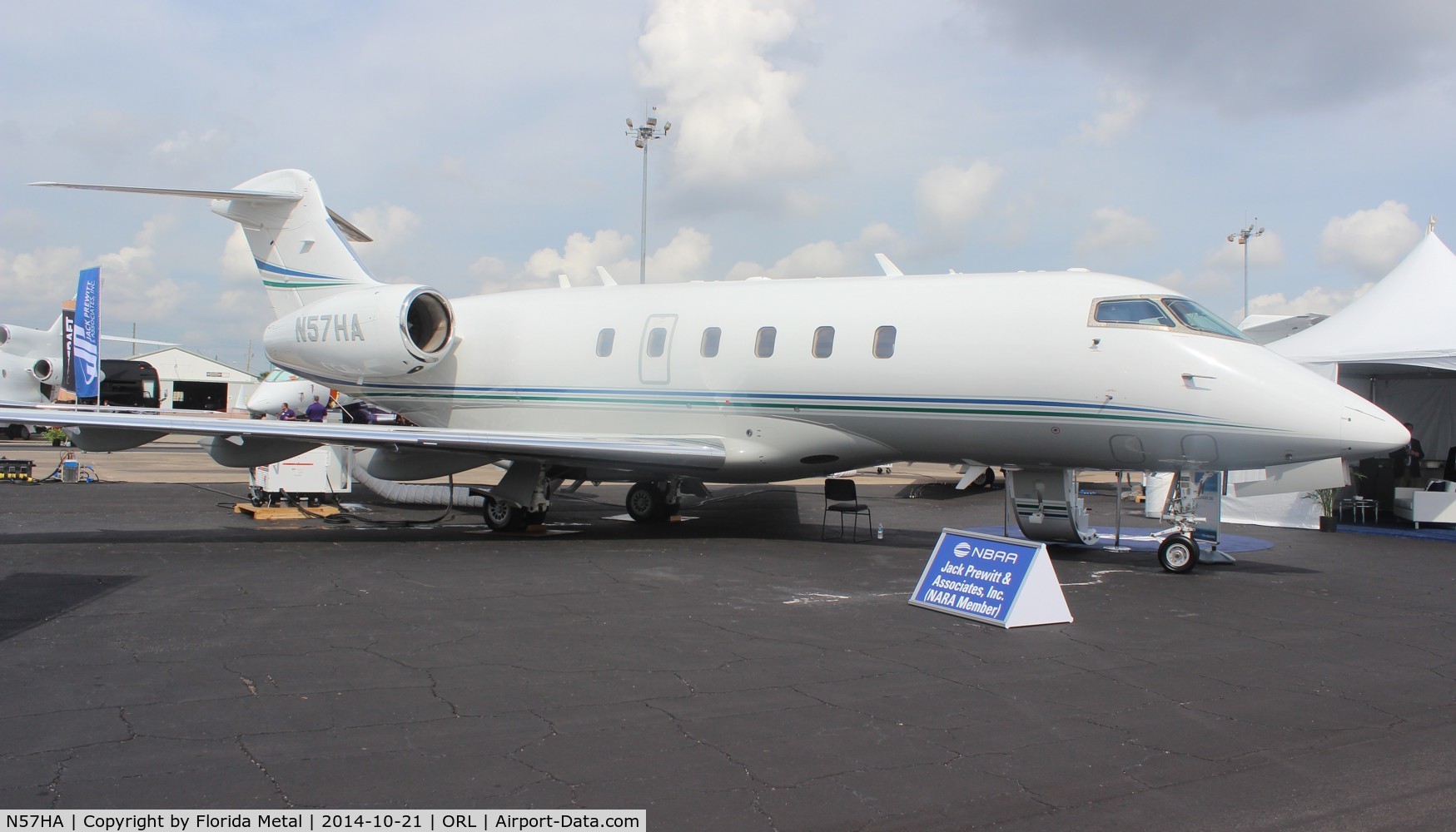 N57HA, 2006 Bombardier Challenger 300 (BD-100-1A10) C/N 20115, Challenger 300