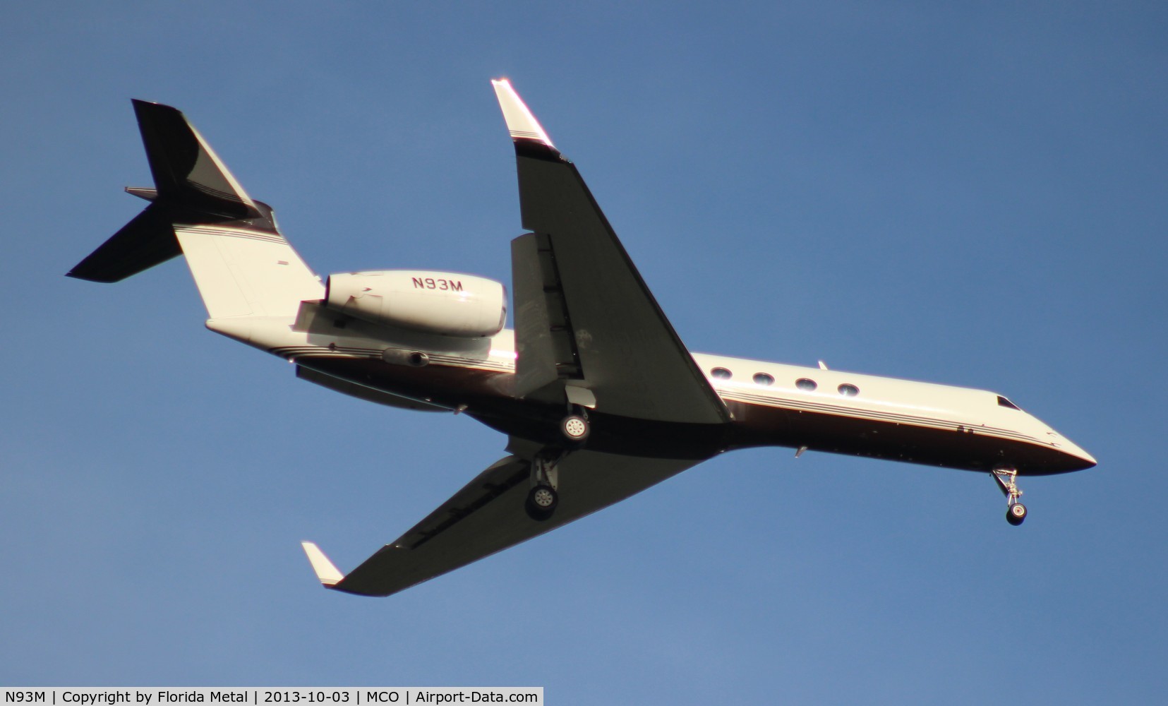 N93M, 1999 Gulfstream Aerospace G-V C/N 567, Gulfstream V from my backyard