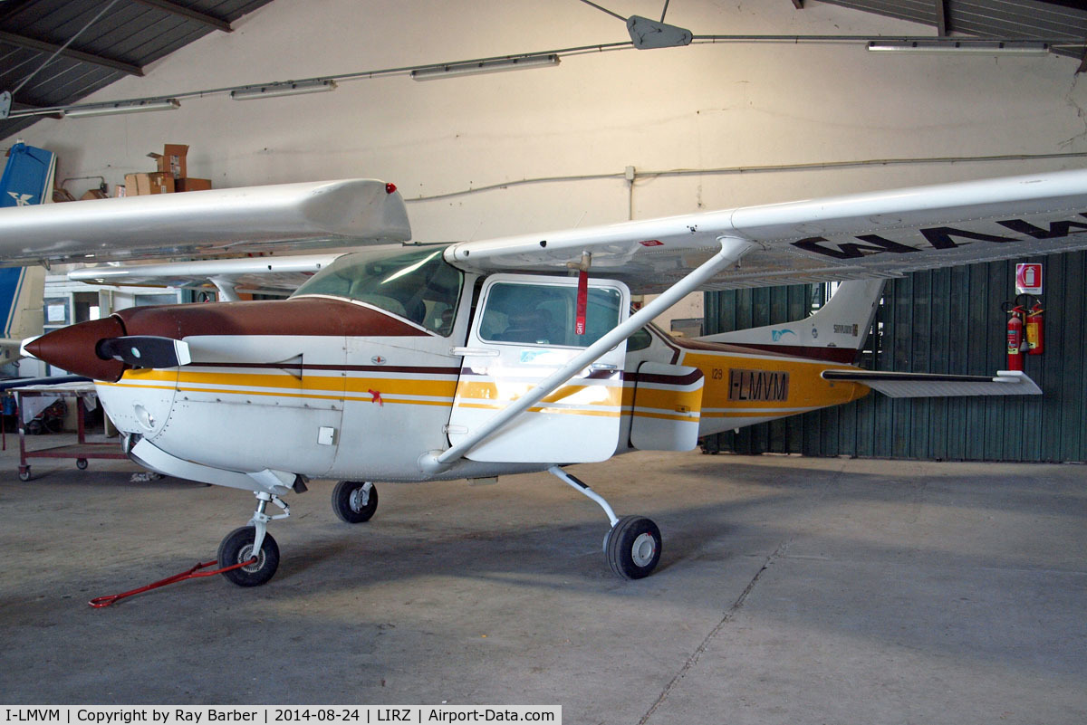 I-LMVM, Cessna R182 Skylane RG C/N R18200142, Cessna R.182 Skylane RG [R182-00142] Perugia~I 24/08/2014