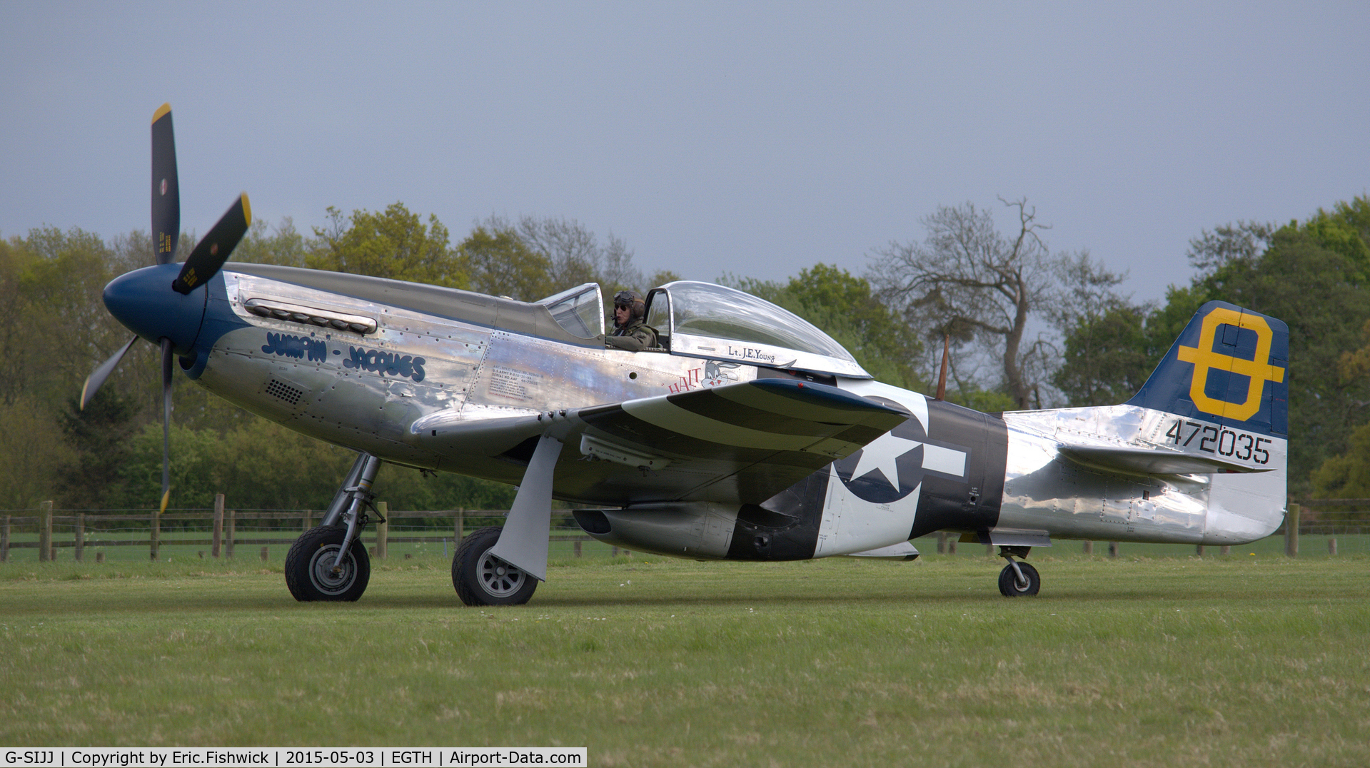 G-SIJJ, 1944 North American P-51D Mustang C/N 122-31894 (44-72035), 1. 472035 at the Shuttleworth VE Day Commemorative Airshow, May 2015