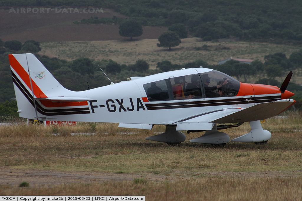 F-GXJA, Robin DR-400-160 Chevalier C/N 2474, Parked