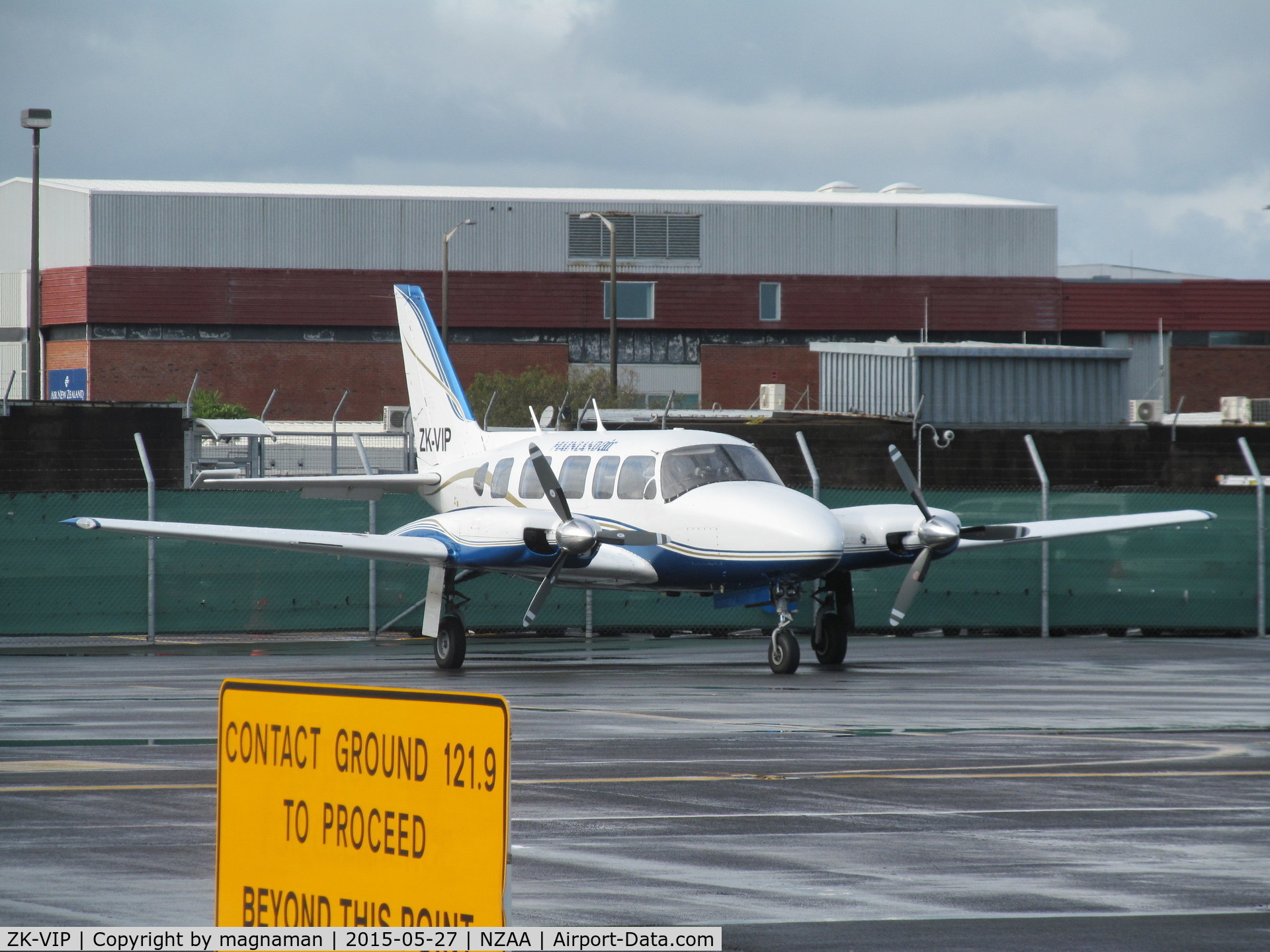 ZK-VIP, Piper PA-31-350 Chieftain C/N 31-7405482, on domestic apron