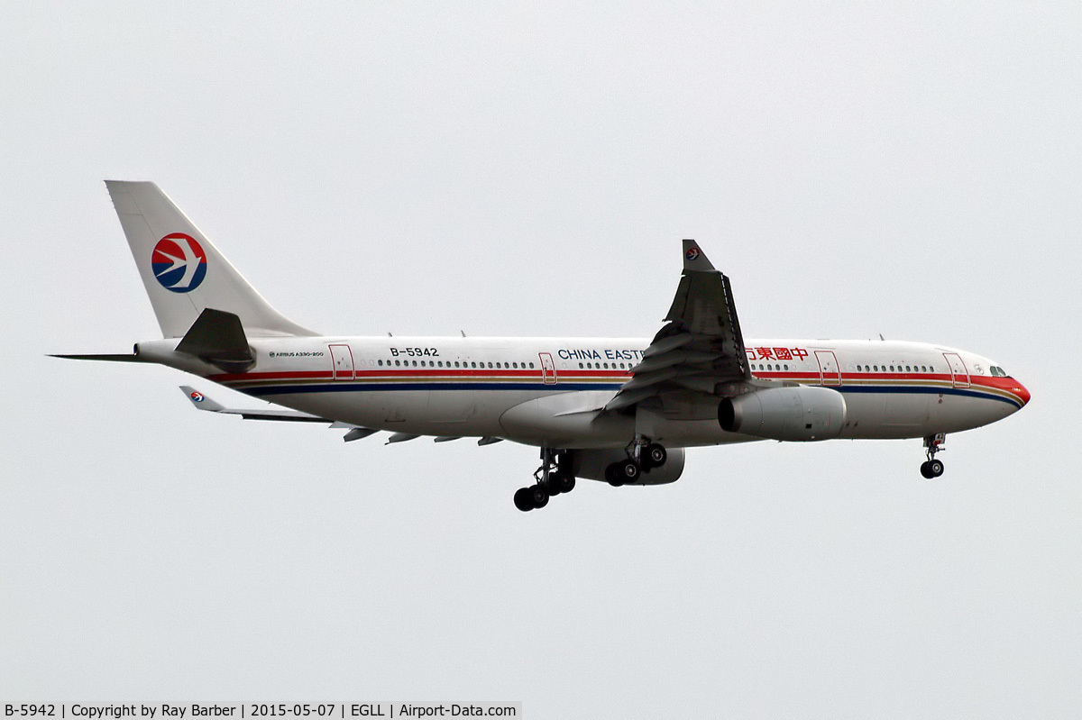 B-5942, 2013 Airbus A330-243 C/N 1500, Airbus A330-243 [1500] (China Eastern Airlines) Home~G 07/05/2015. On approach 27L.