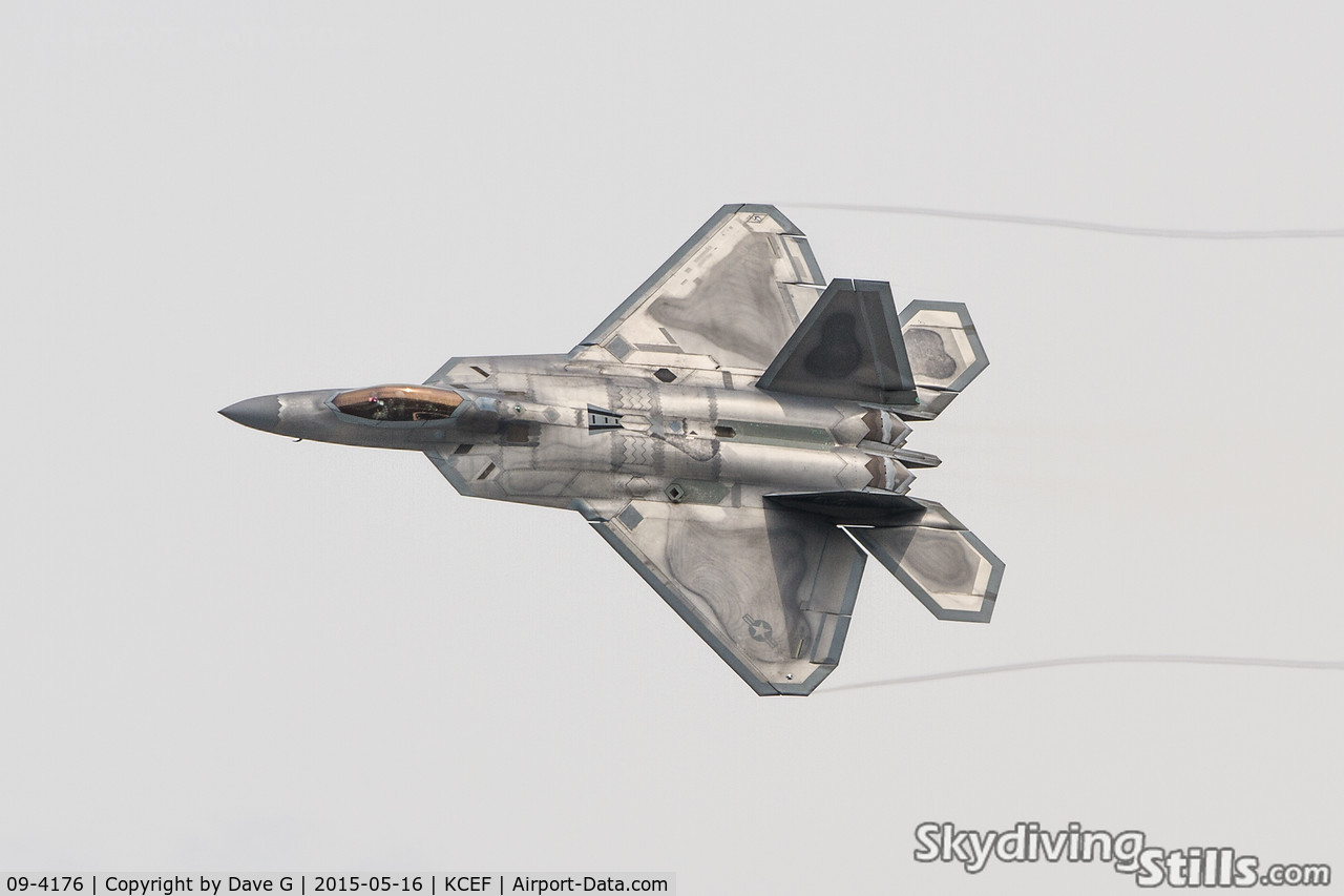09-4176, Lockheed Martin F-22A Raptor C/N 4176, F-22 at the 2015 Great New England Airshow.