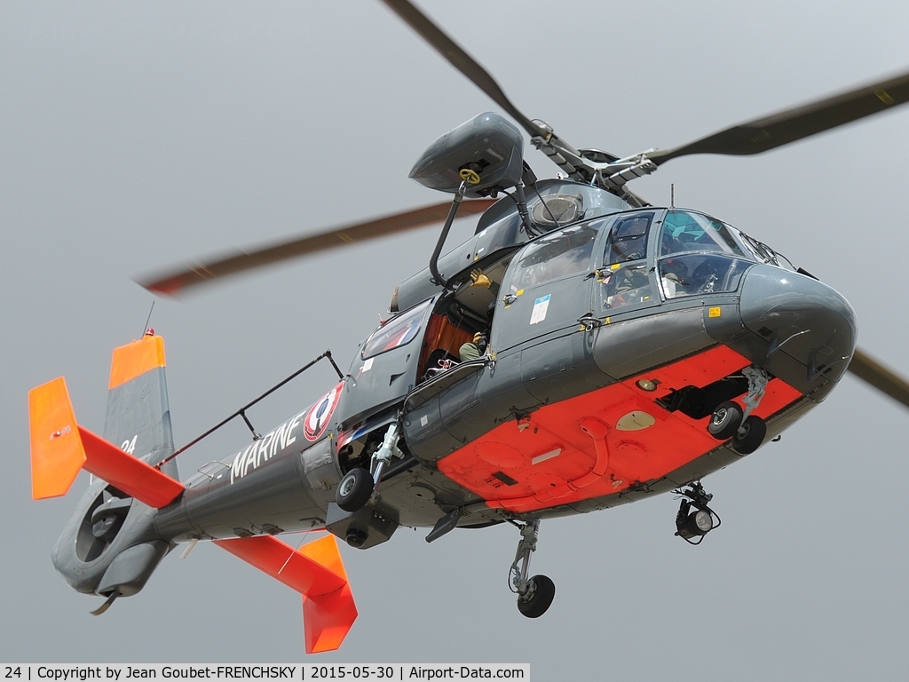 24, Aerospatiale AS-365N Dauphin 2 C/N 6024, FRENCH NAVY training at Bordeaux center