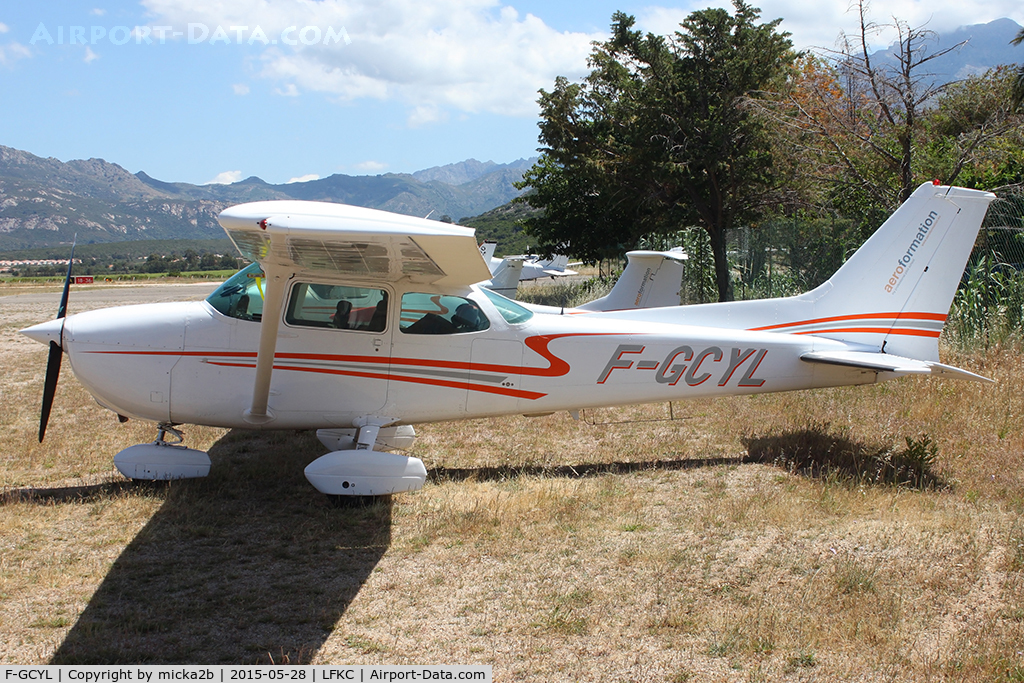 F-GCYL, Reims F172P C/N 2086, Parked