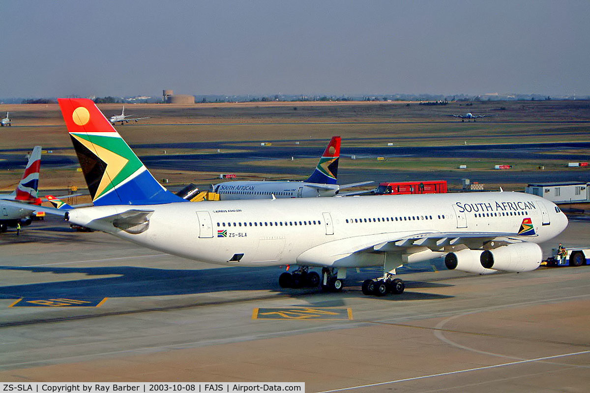 ZS-SLA, 1992 Airbus A340-211 C/N 008, Airbus A340-212 [008] (South African Airways) Johannesburg Int~ZS 08/10/2003