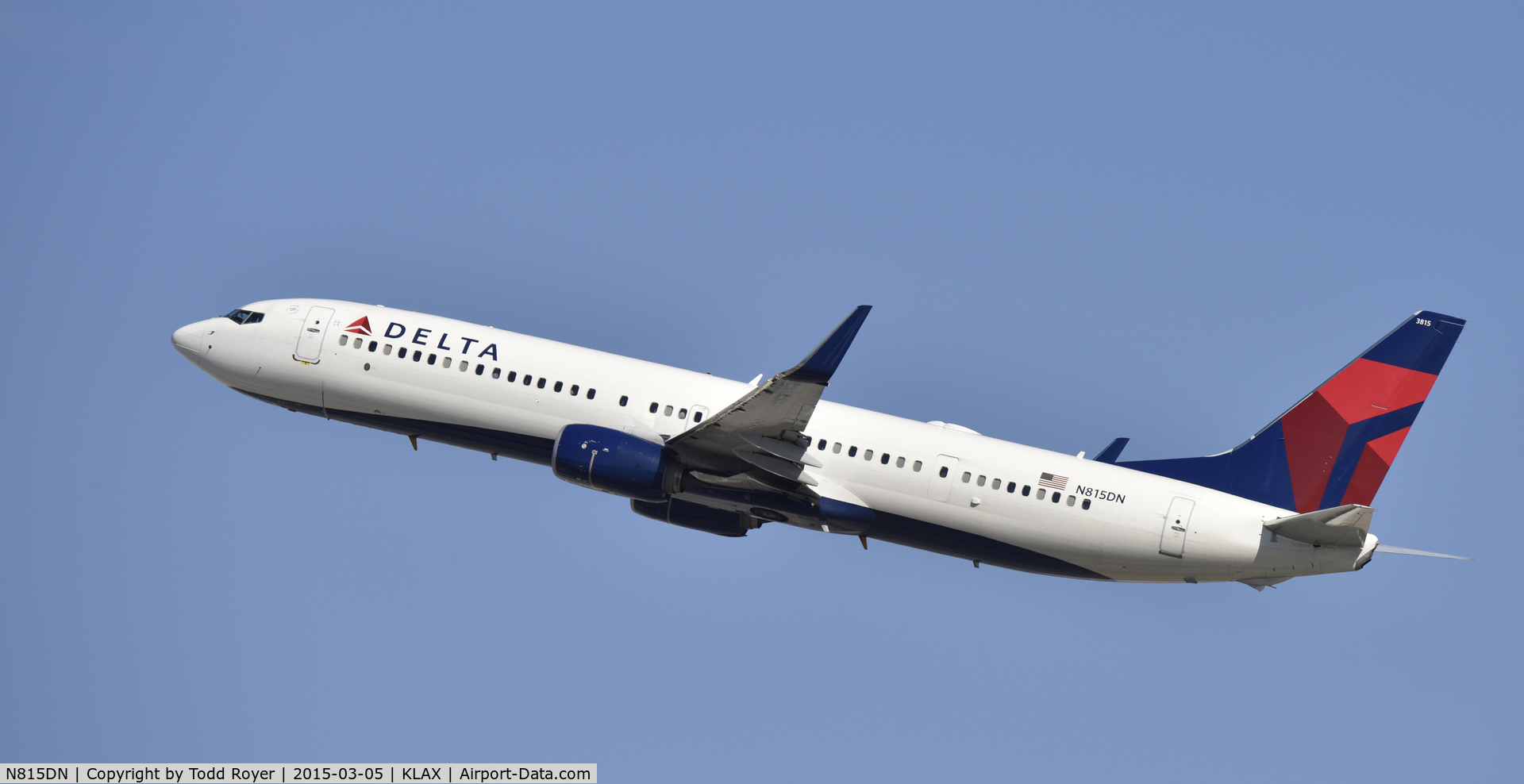 N815DN, 2014 Boeing 737-932/ER C/N 31926, Departing LAX