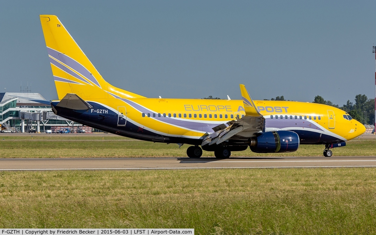 F-GZTH, 1999 Boeing 737-73S C/N 29081, decelerating after touchdown at Strasbourg