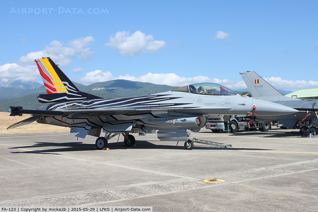 FA-123, SABCA F-16AM Fighting Falcon C/N 6H-123, Parked