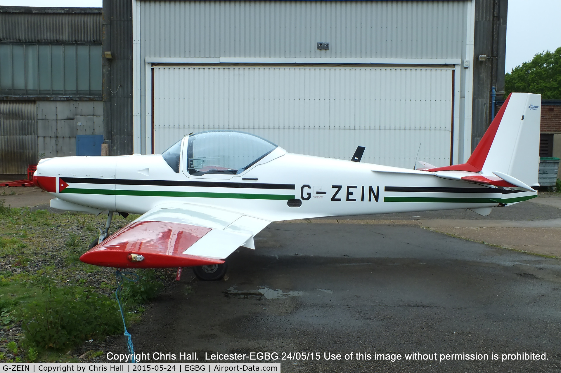 G-ZEIN, 1995 Slingsby T-67M-260 Firefly C/N 2234, parked at Leicester