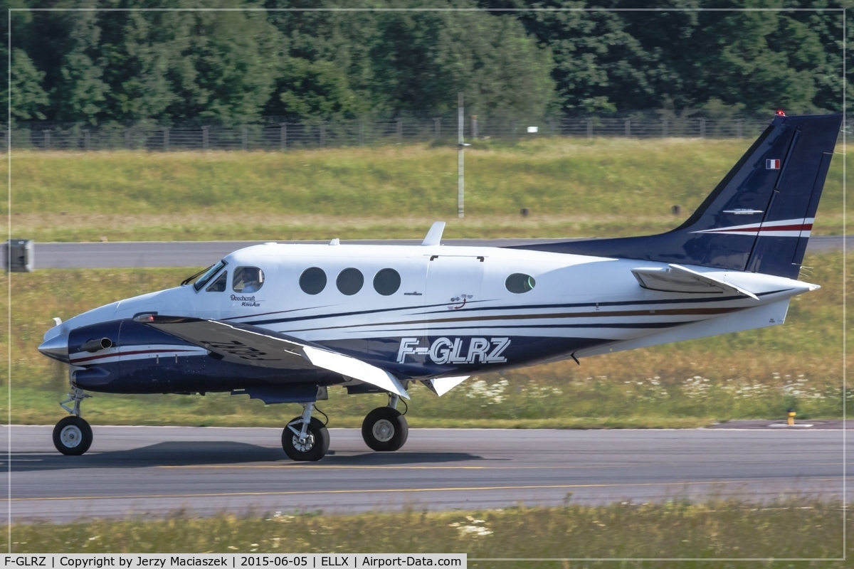 F-GLRZ, Beech C90A King Air C/N LJ-1296, Beech C90A