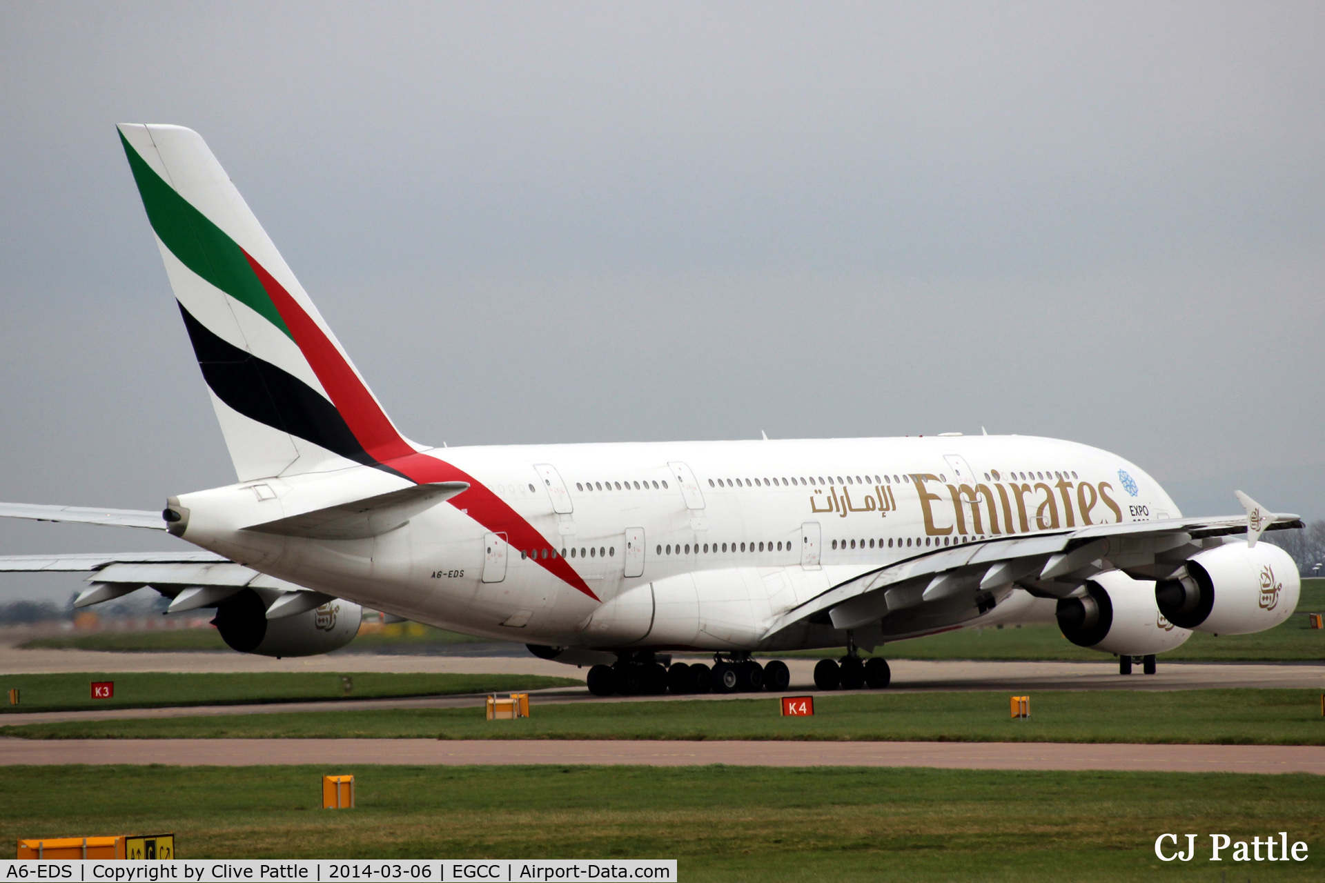 A6-EDS, 2011 Airbus A380-861 C/N 086, Taxy for departure at Manchester EGCC