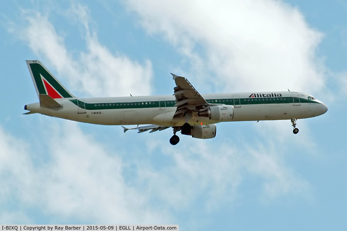 I-BIXQ, 1996 Airbus A321-112 C/N 586, Airbus A321-112 [0586] (Alitalia) Home~G 09/05/2015. On approach 27L.