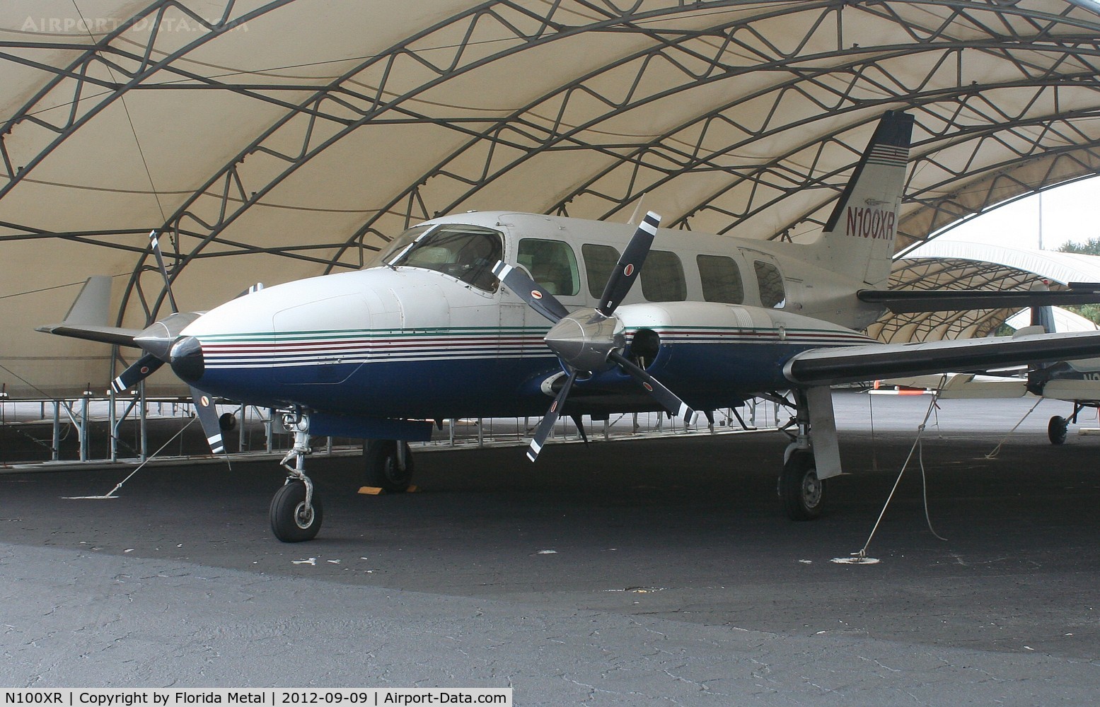 N100XR, 1981 Piper PA-31-350 Chieftain C/N 31-8152169, PA-31-350
