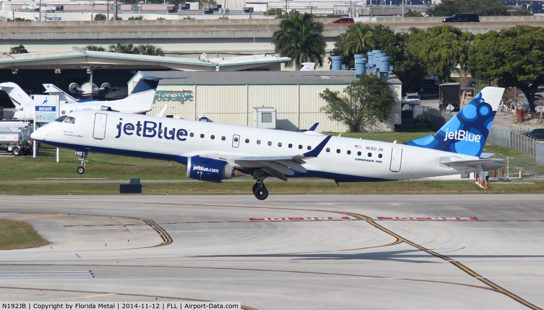 N192JB, 2005 Embraer 190AR (ERJ-190-100IGW) C/N 19000014, Jet Blue